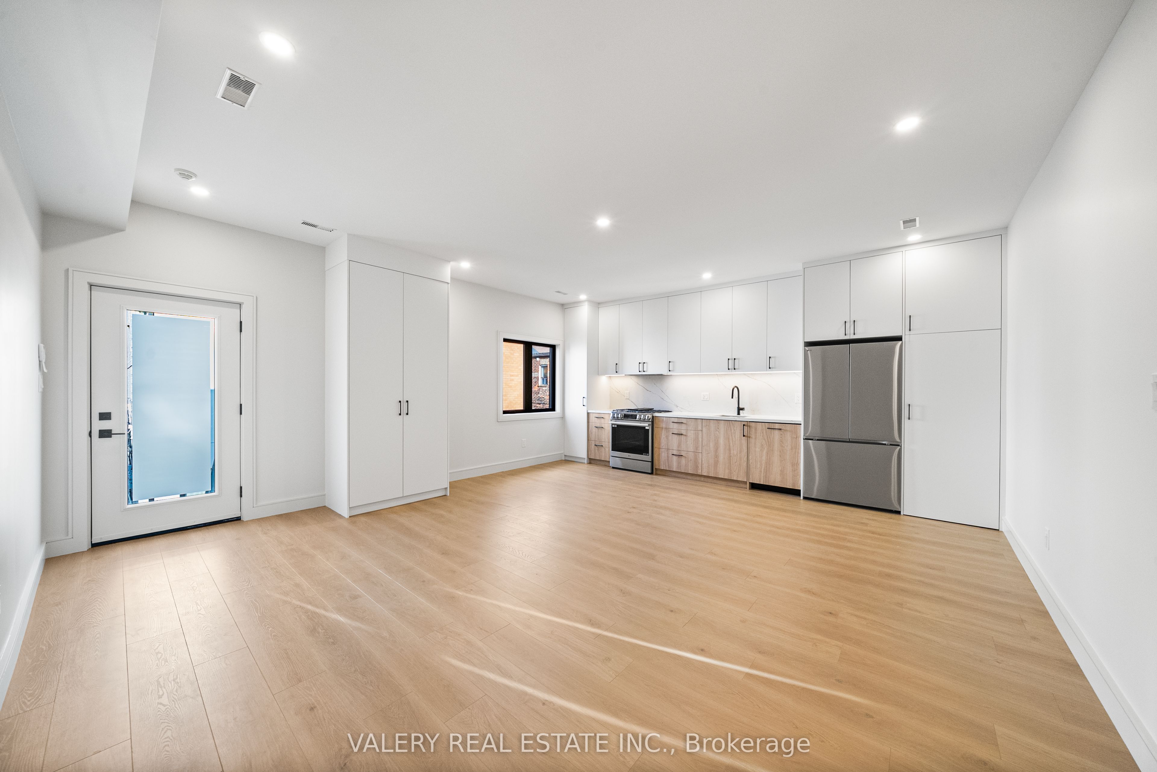 144 Dovercourt Road Laneway Upper Property Photo 1