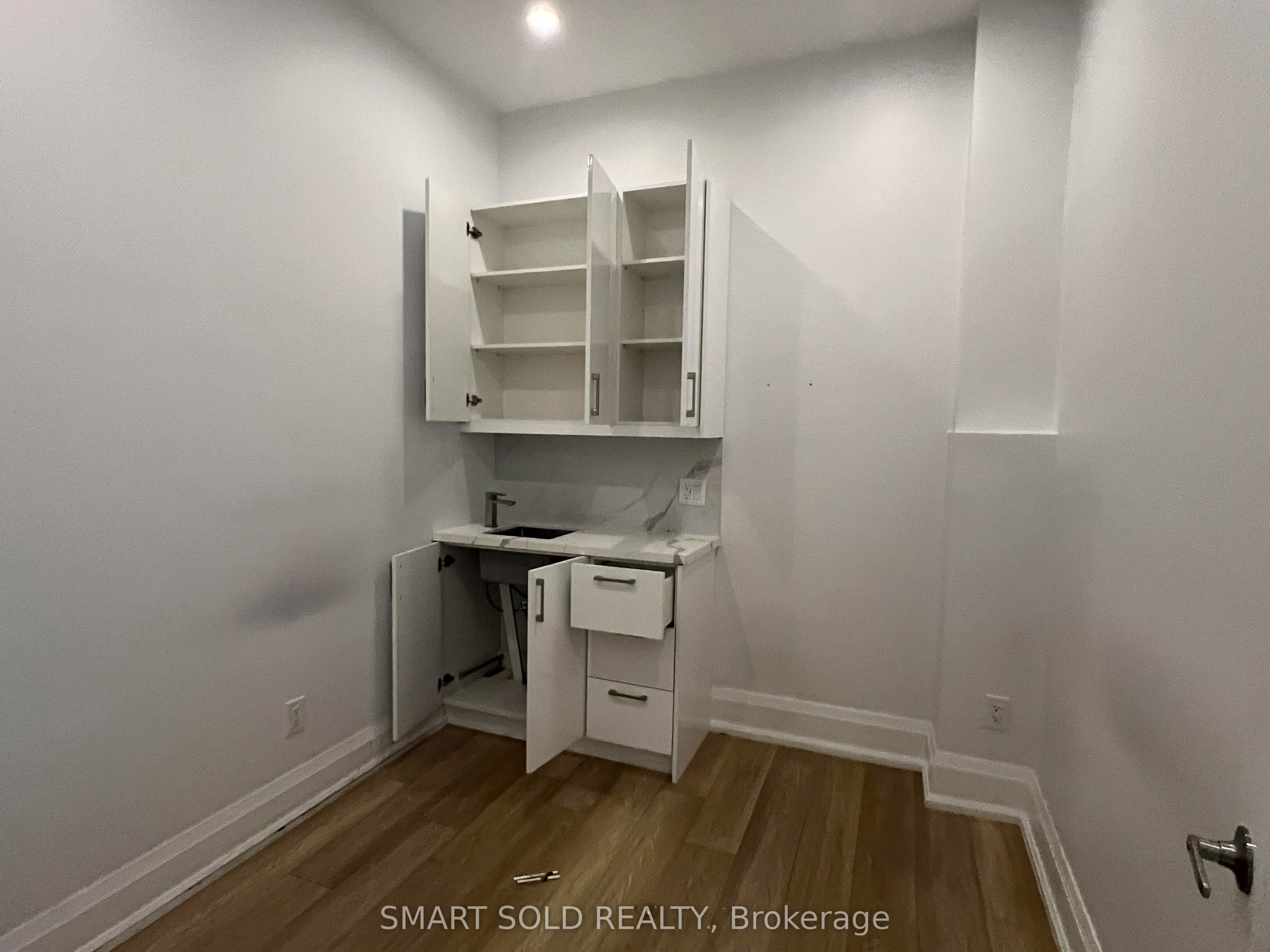 225 Mcrae Drive Property Photo 7