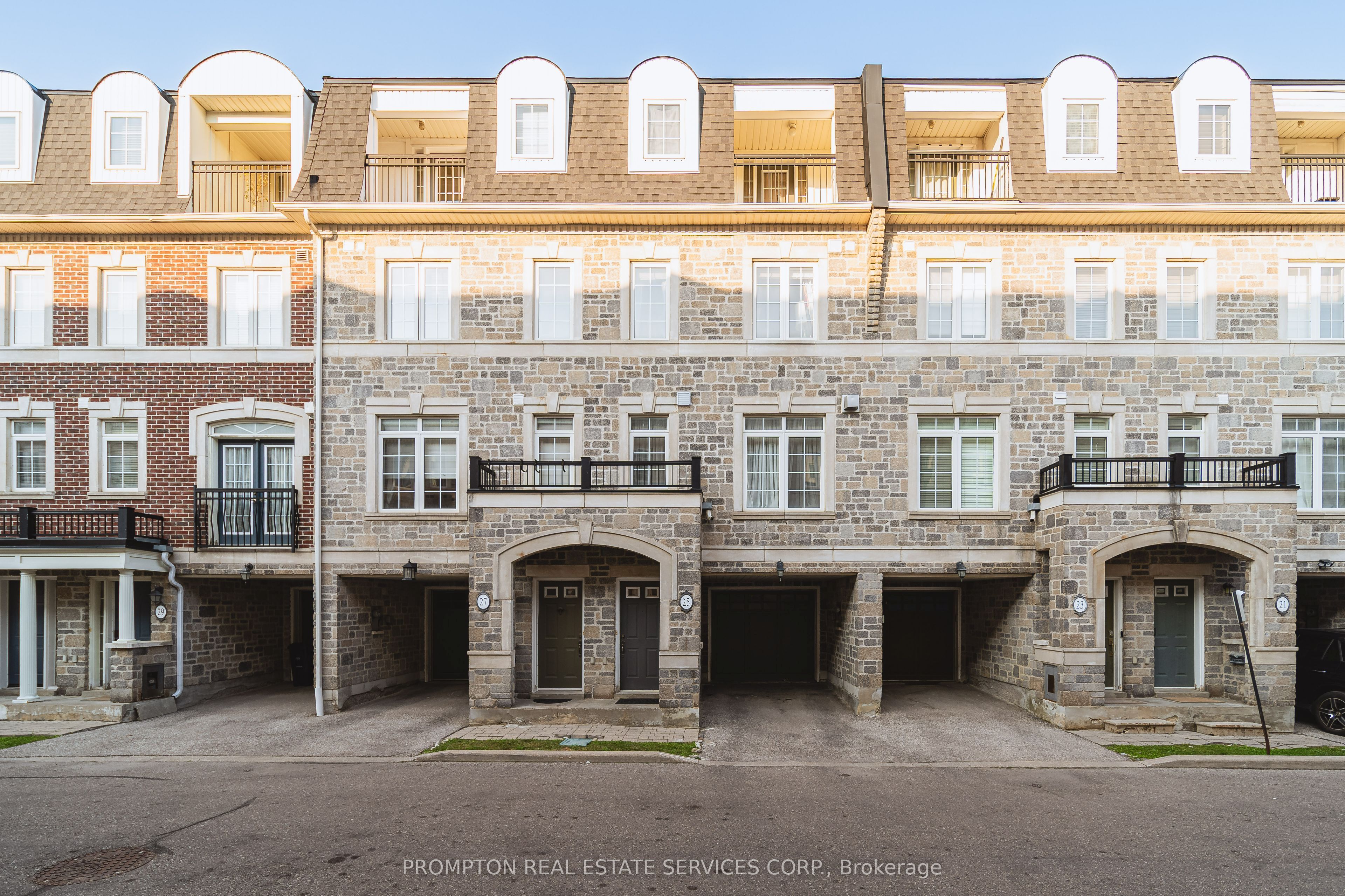 25 Routliffe Lane
