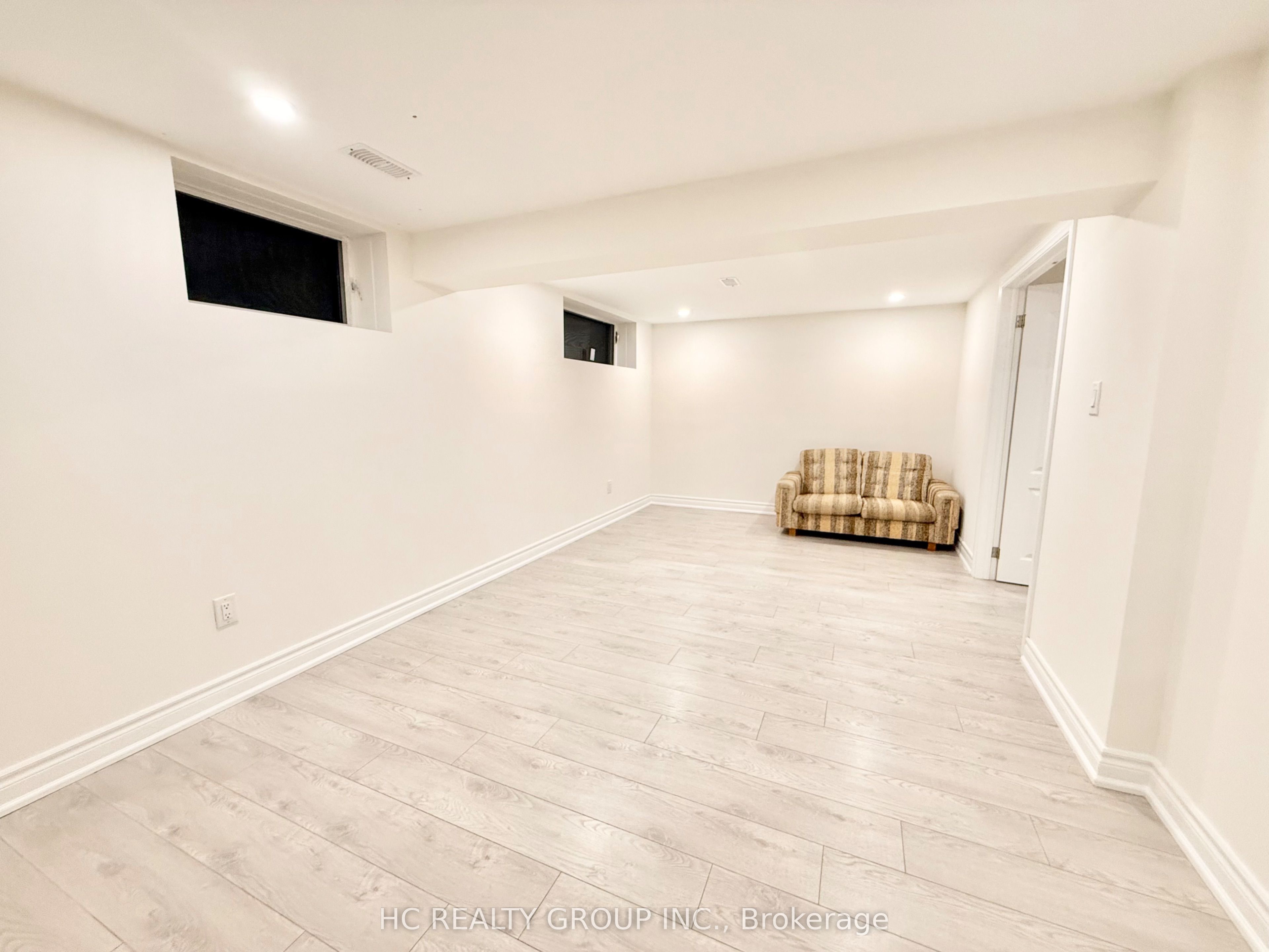 52 Dukinfield Crescent Property Photo 9