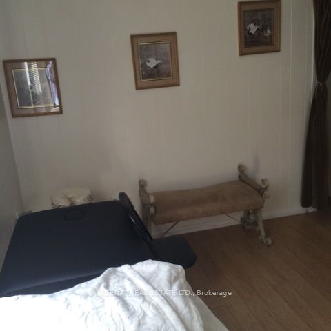 365a Wilson Avenue #213 Property Photo 4