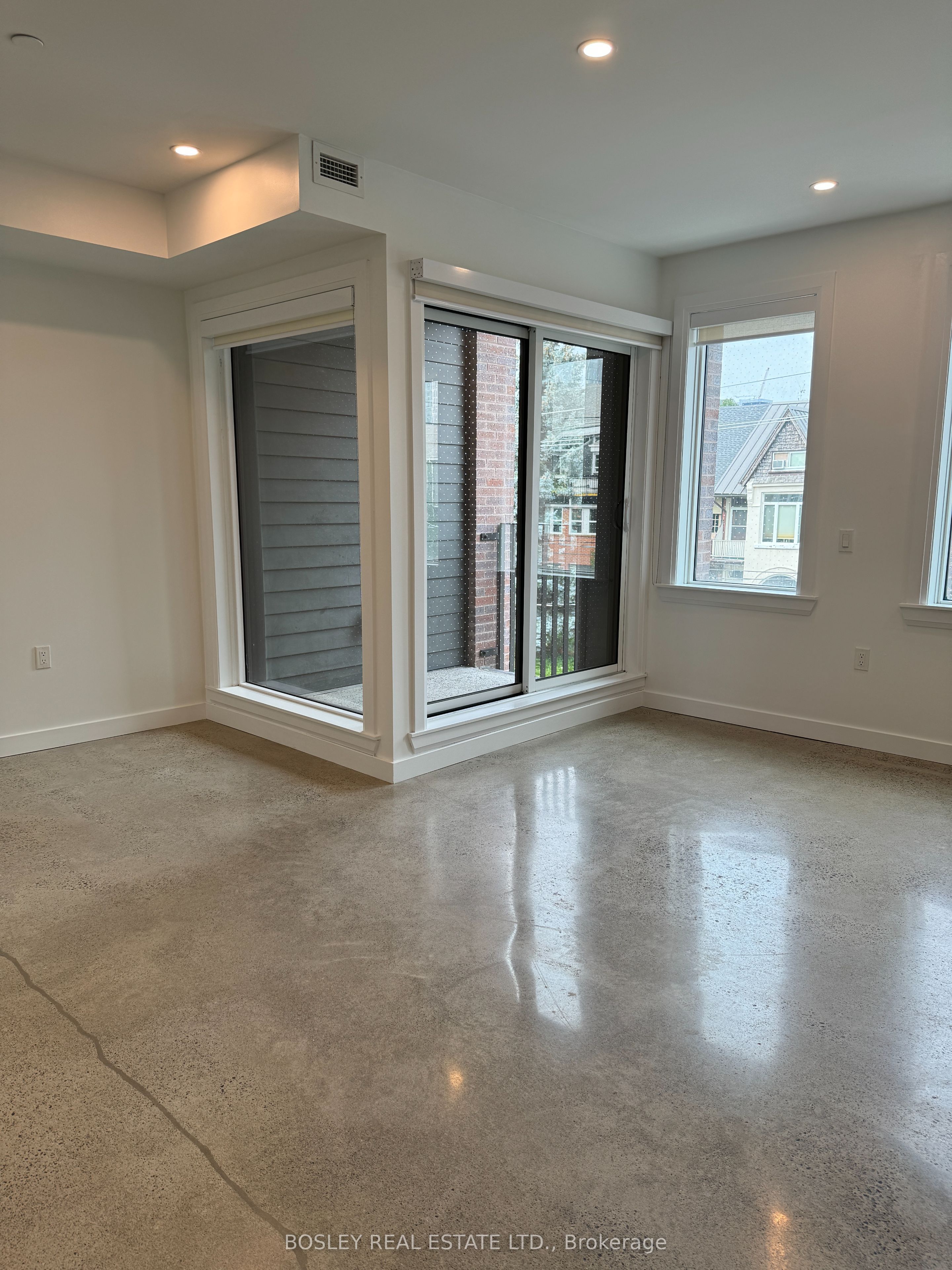 41 River Street 25 Property Photo 4