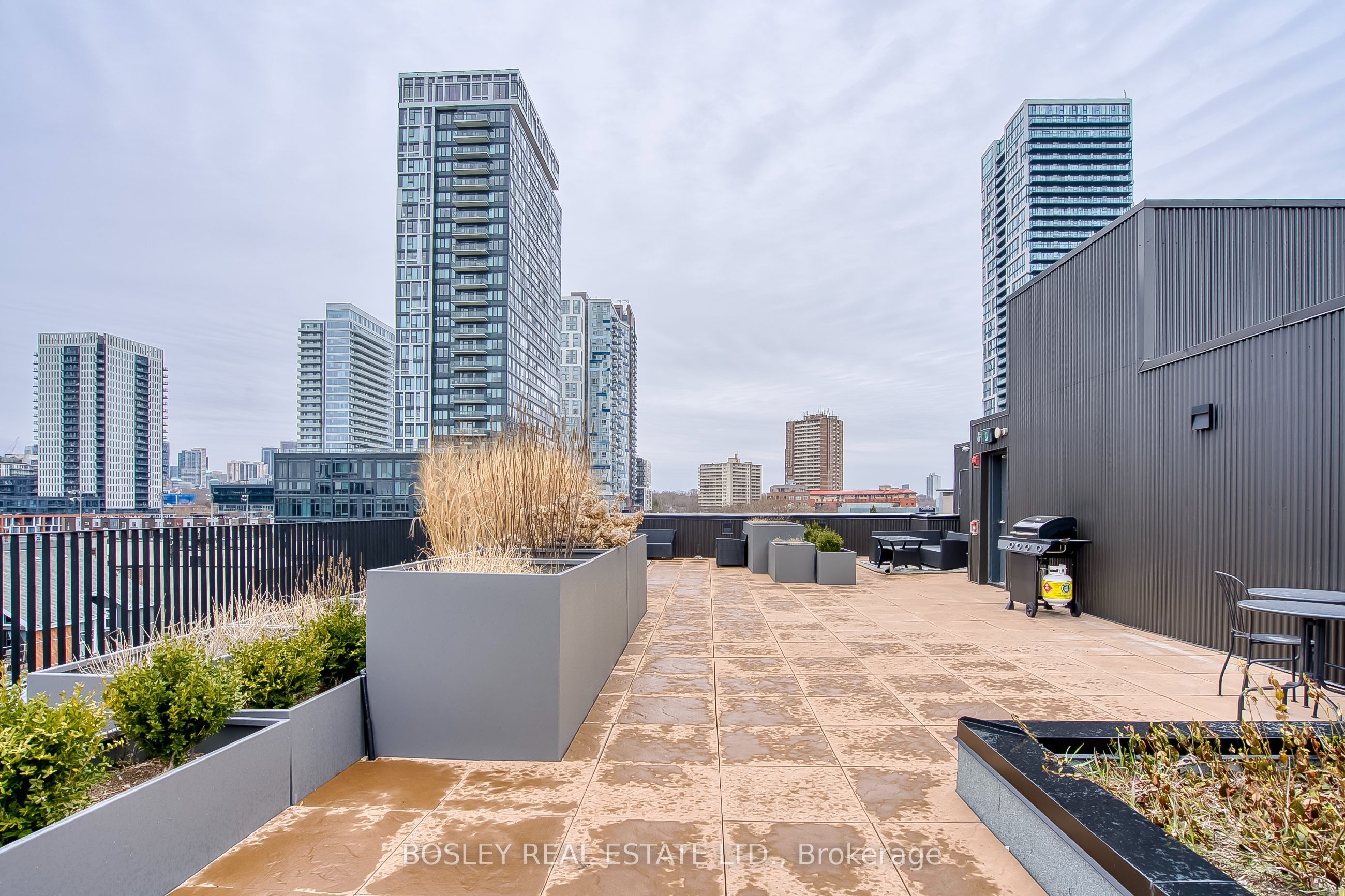 41 River Street 25 Property Photo 12