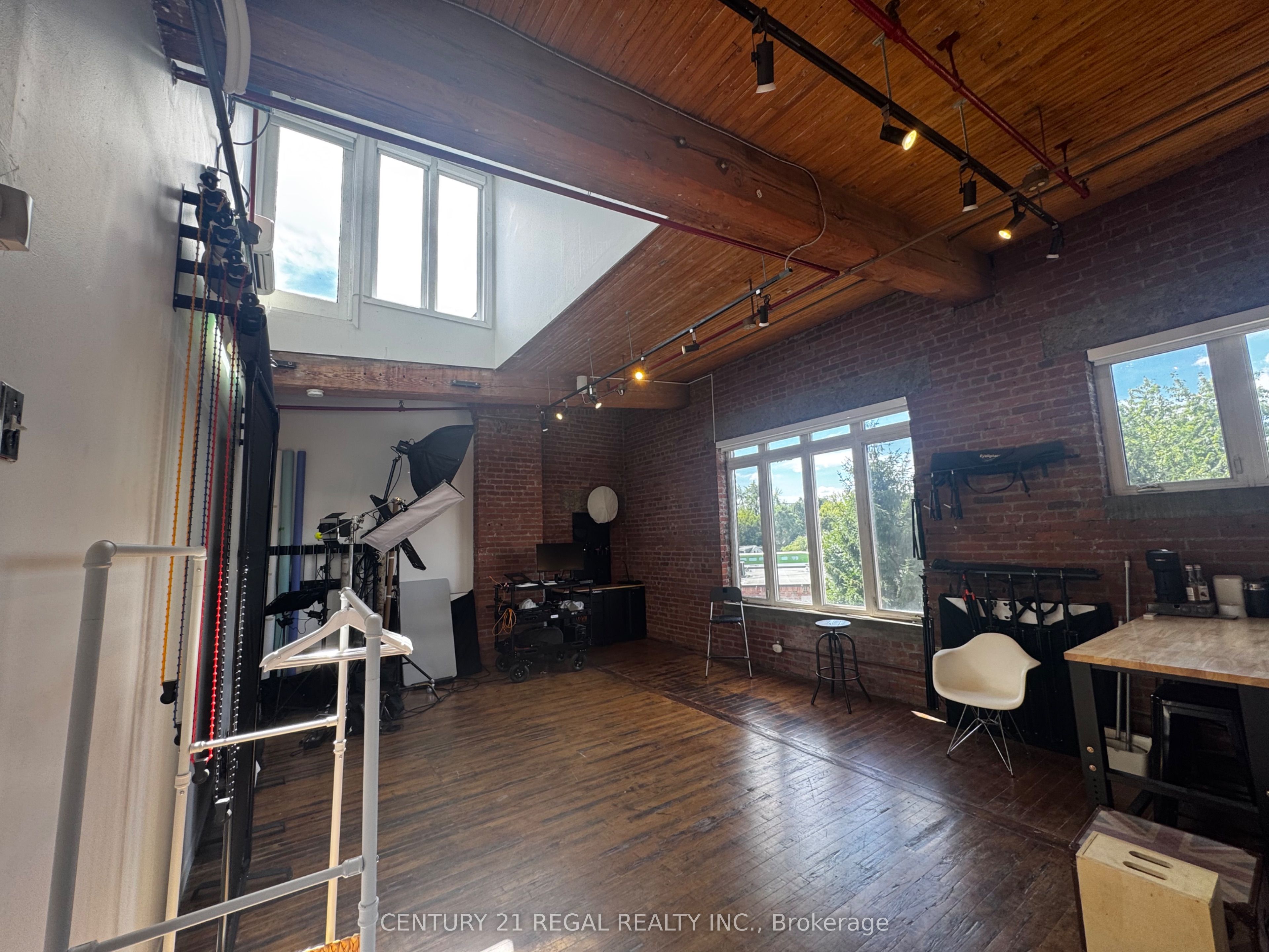 77 Florence Street 306 Property Photo 5