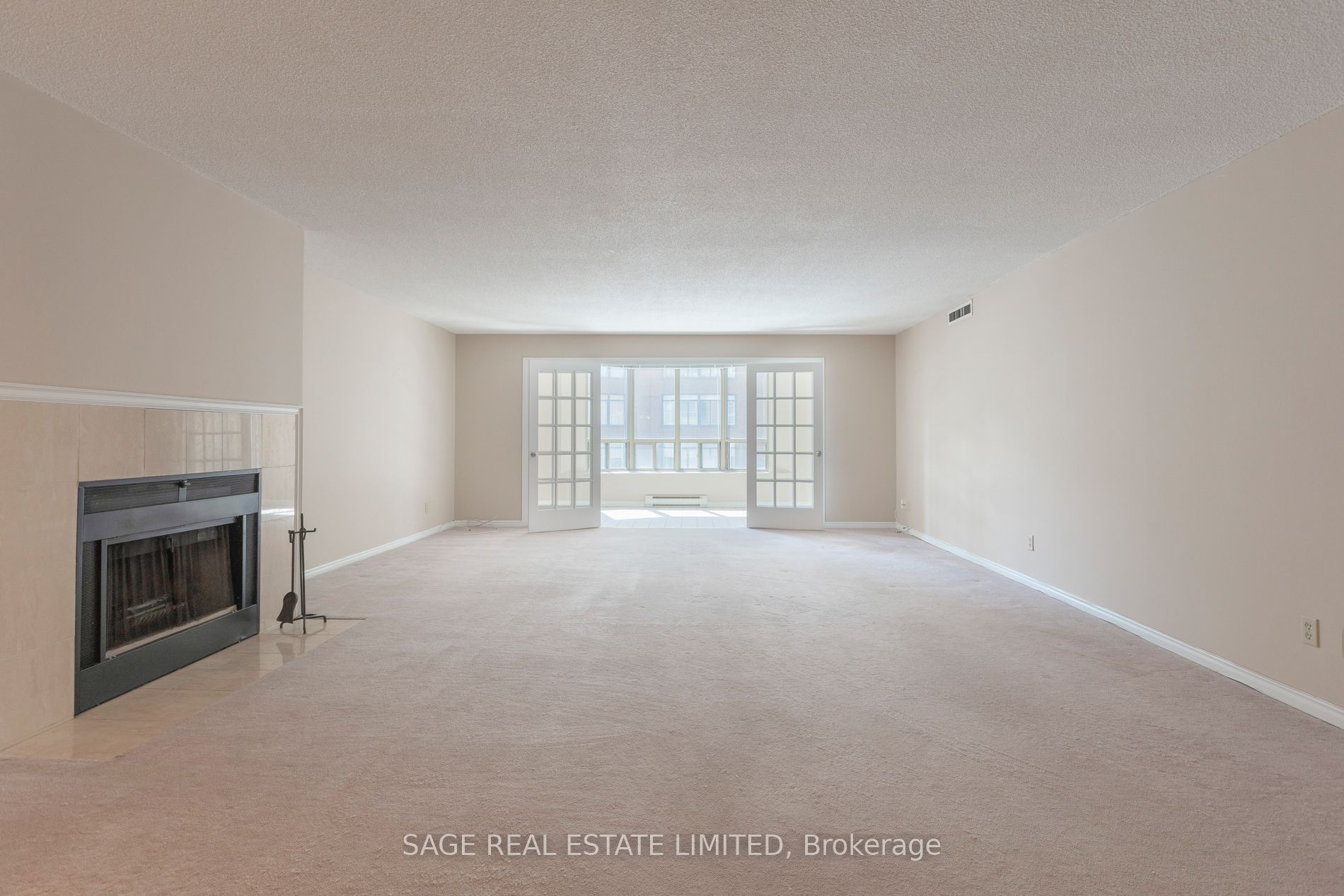 25 George Street 302 Property Photo 2