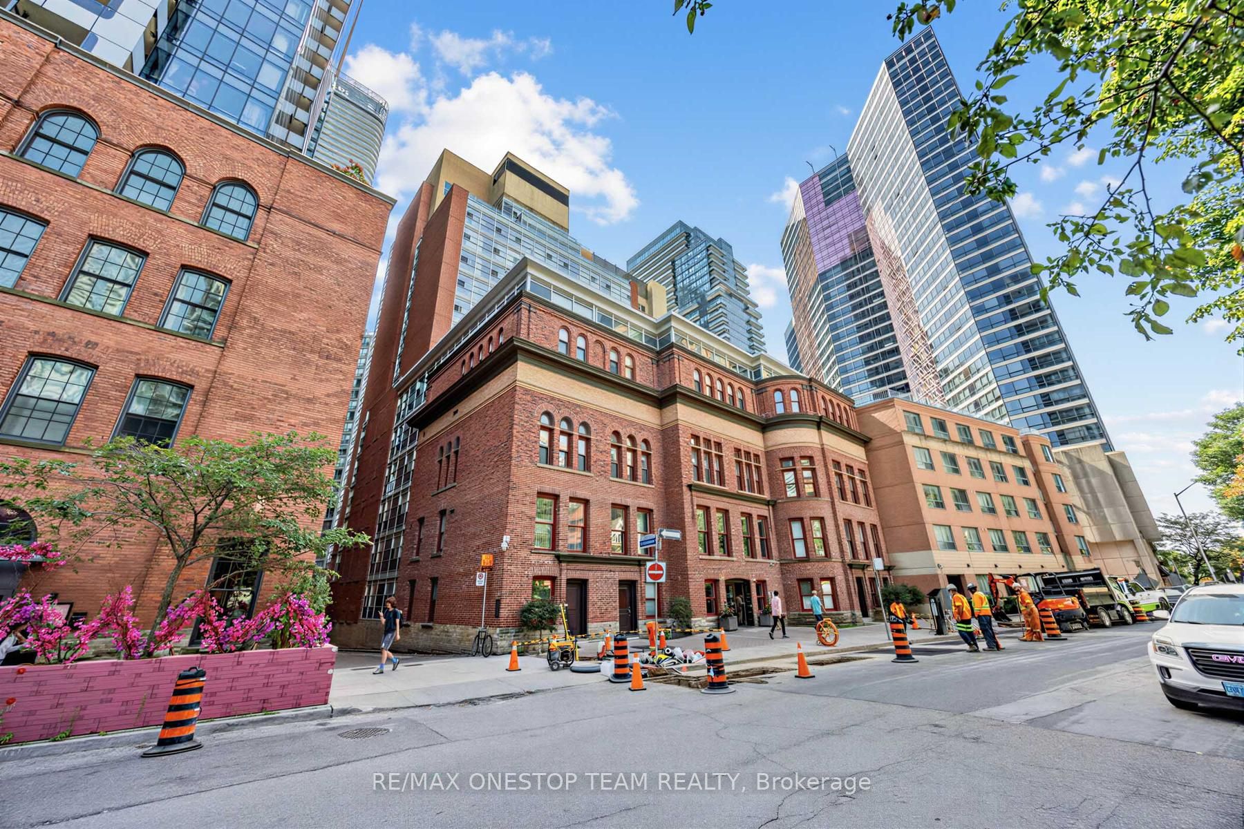 11 St Joseph Street 504