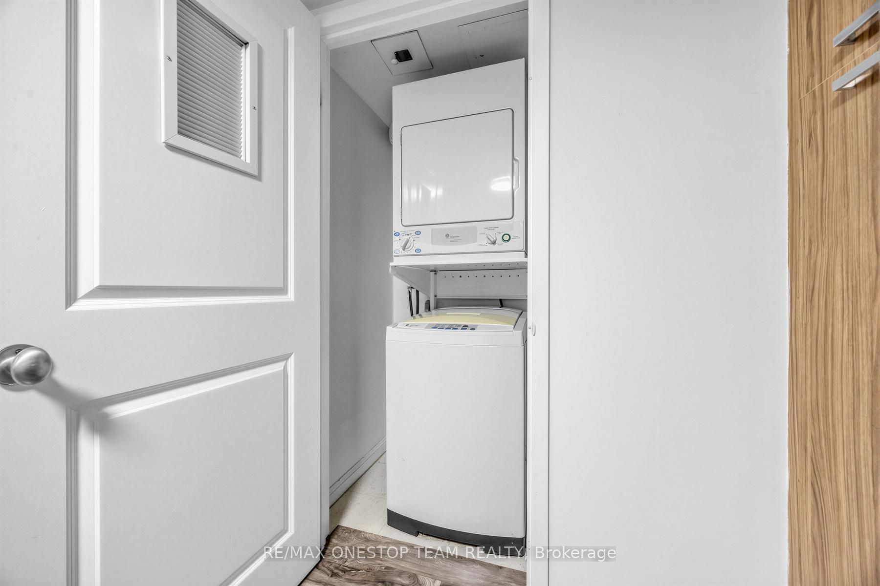 11 St Joseph Street 504 Property Photo 25