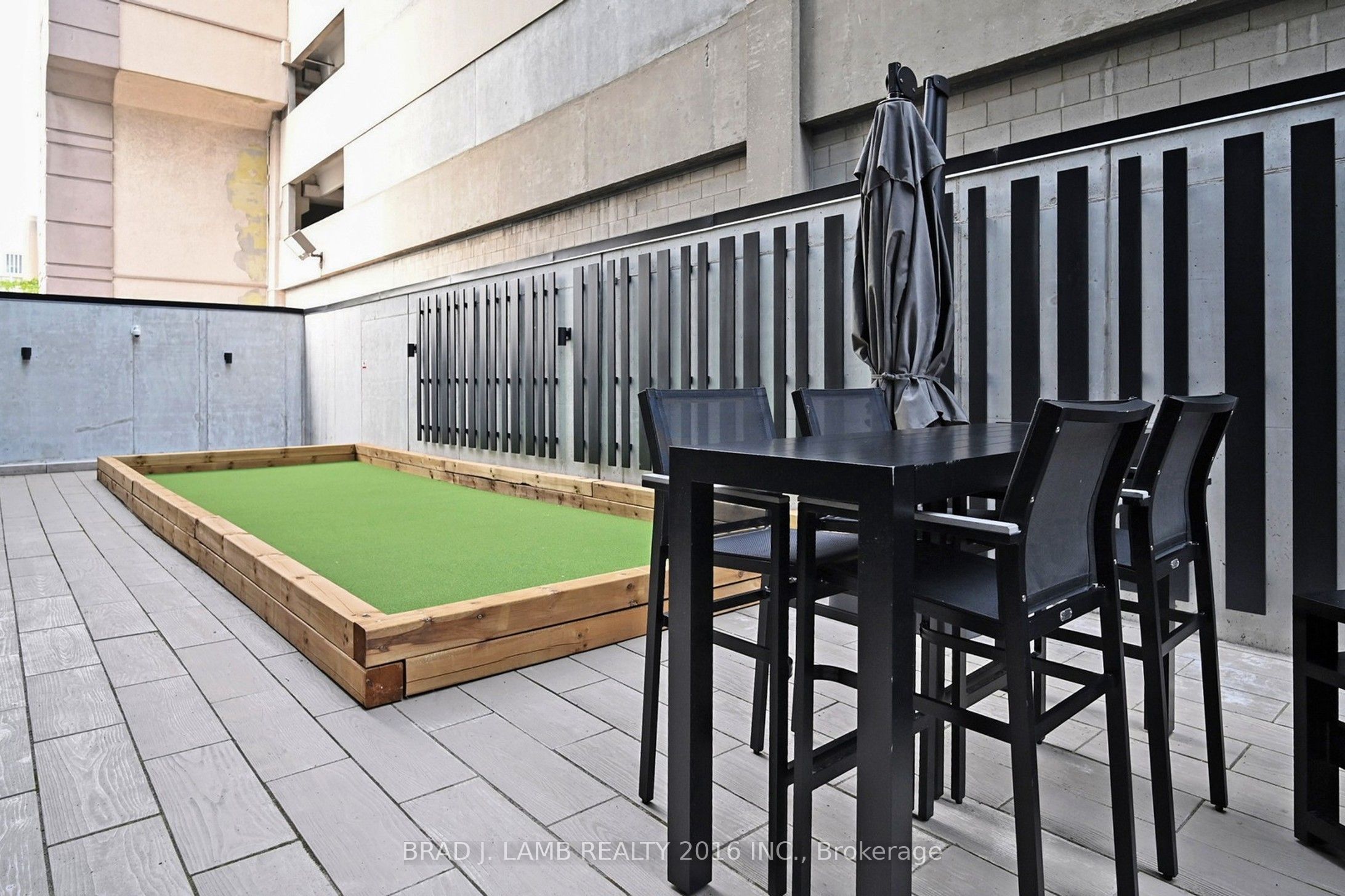 195 Mccaul Street 705 Property Photo 50
