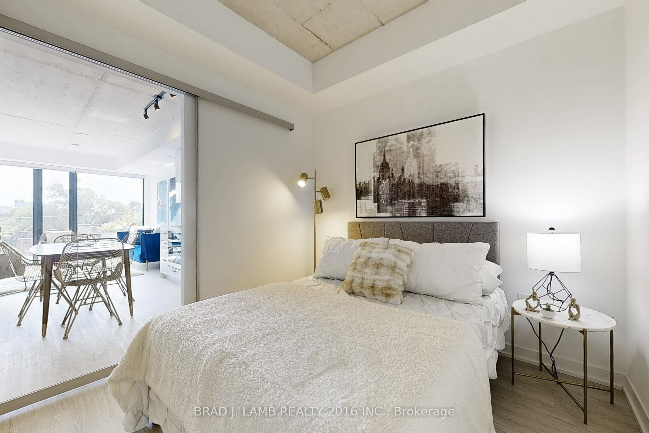 195 Mccaul Street 302 Property Photo 17