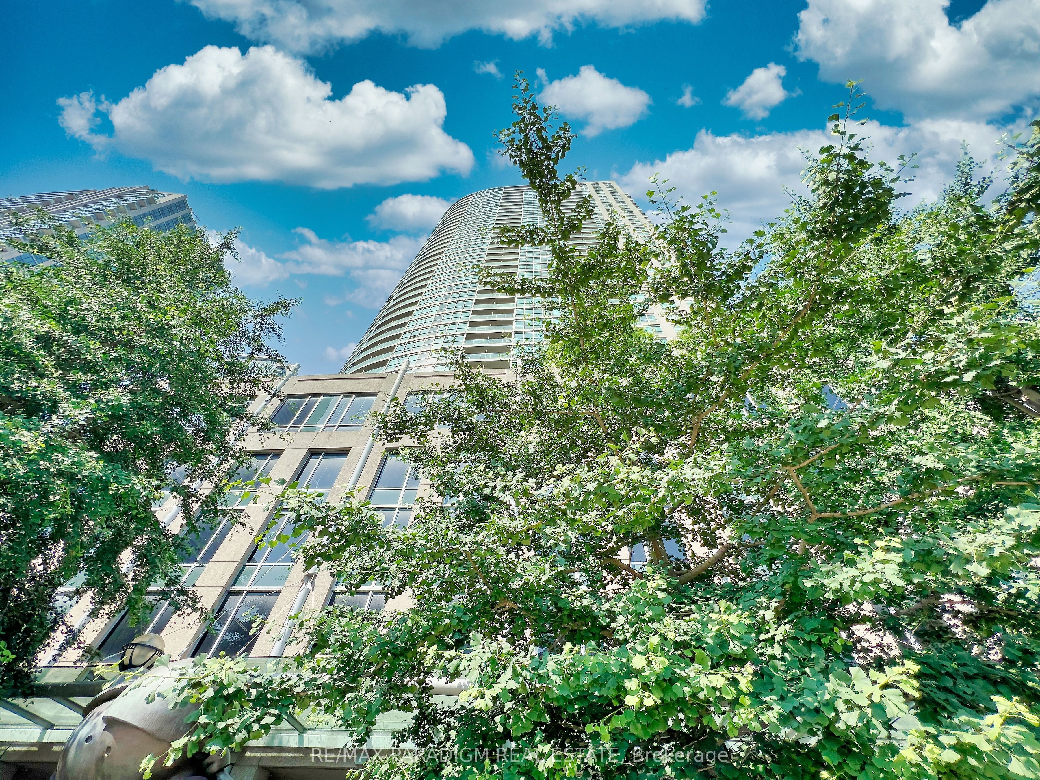 18 Yonge Street 3713 Property Photo 1