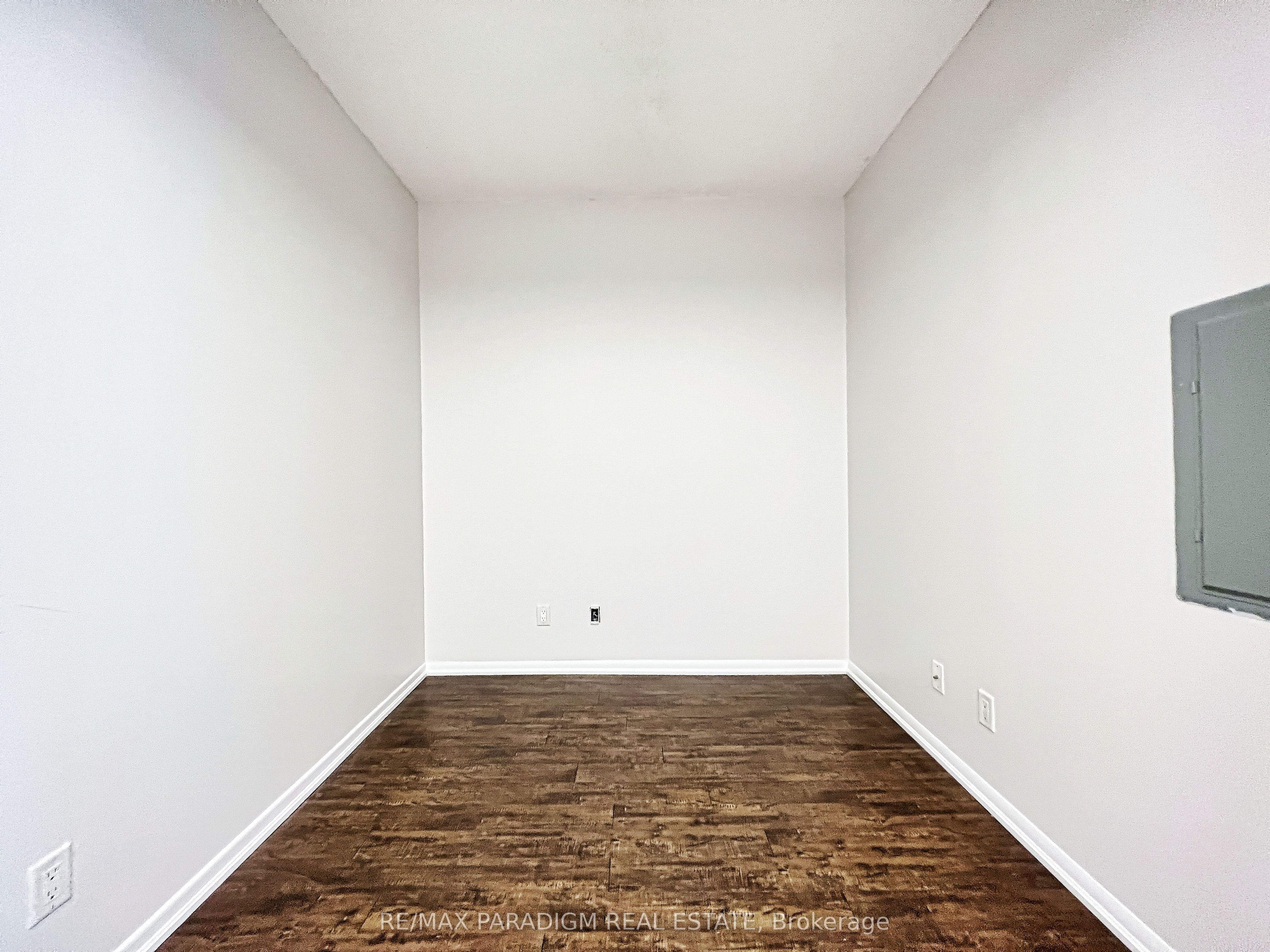 18 Yonge Street 3713 Property Photo 6