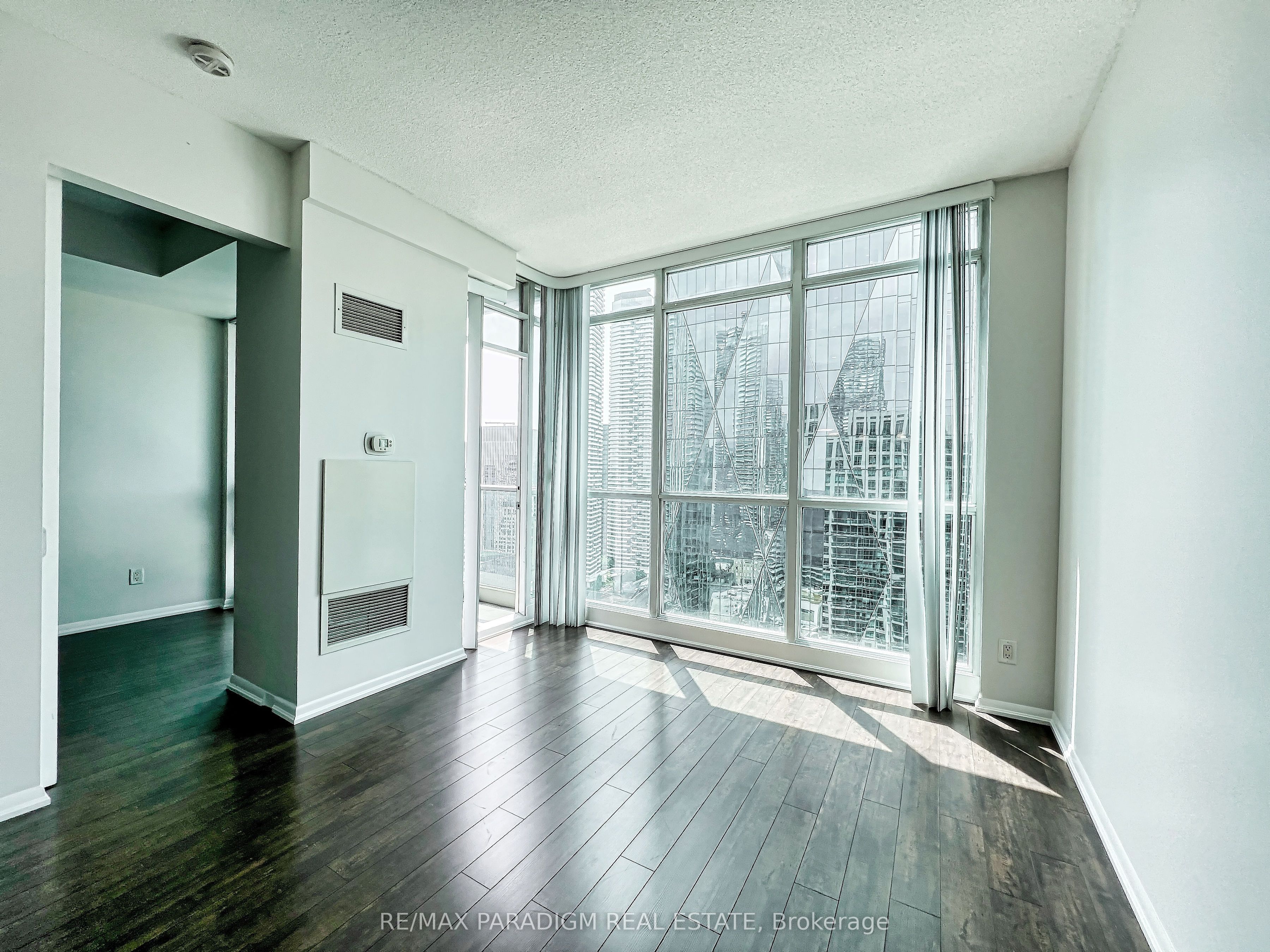 18 Yonge Street 3713 Property Photo 14