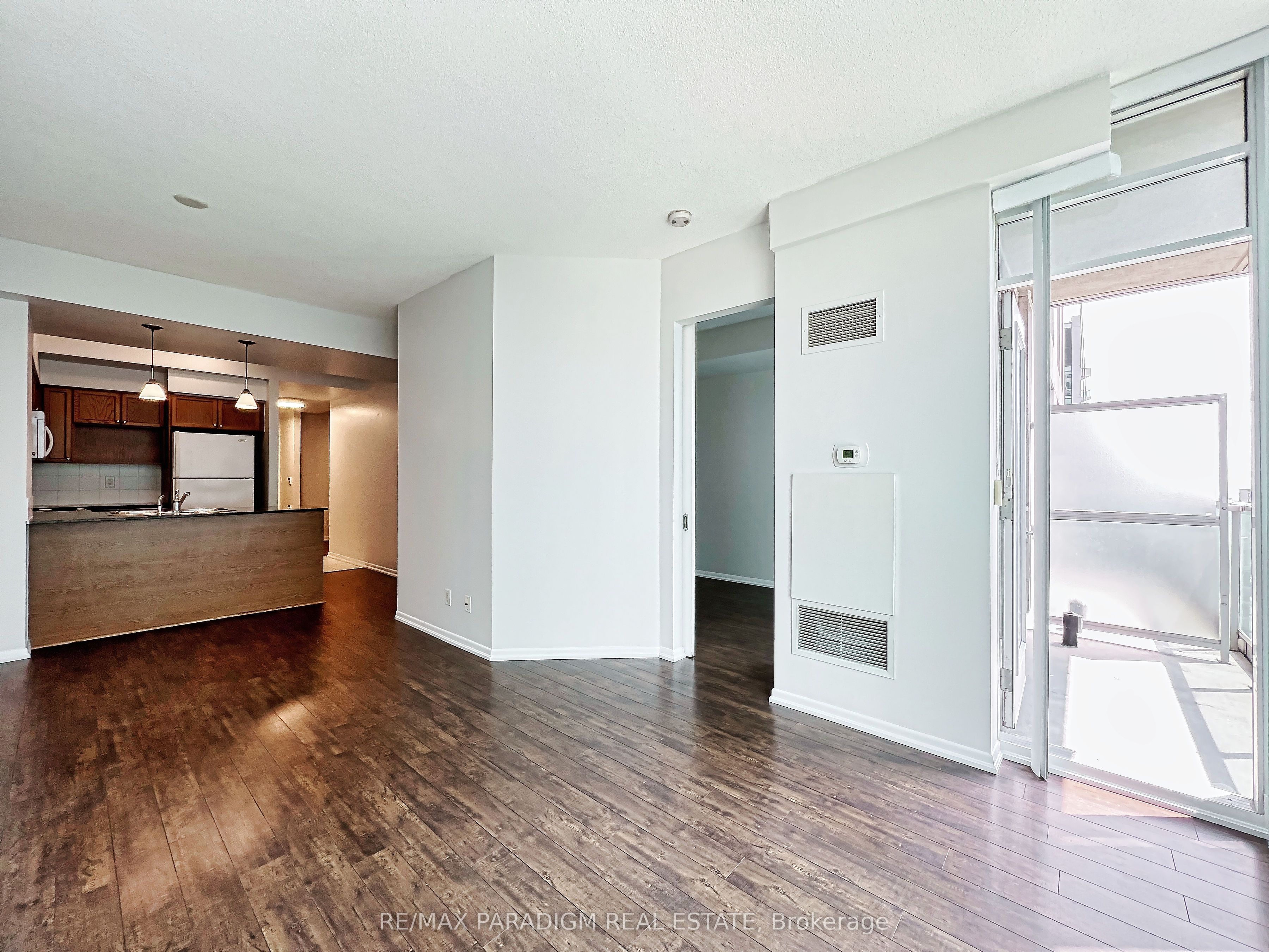 18 Yonge Street 3713 Property Photo 18