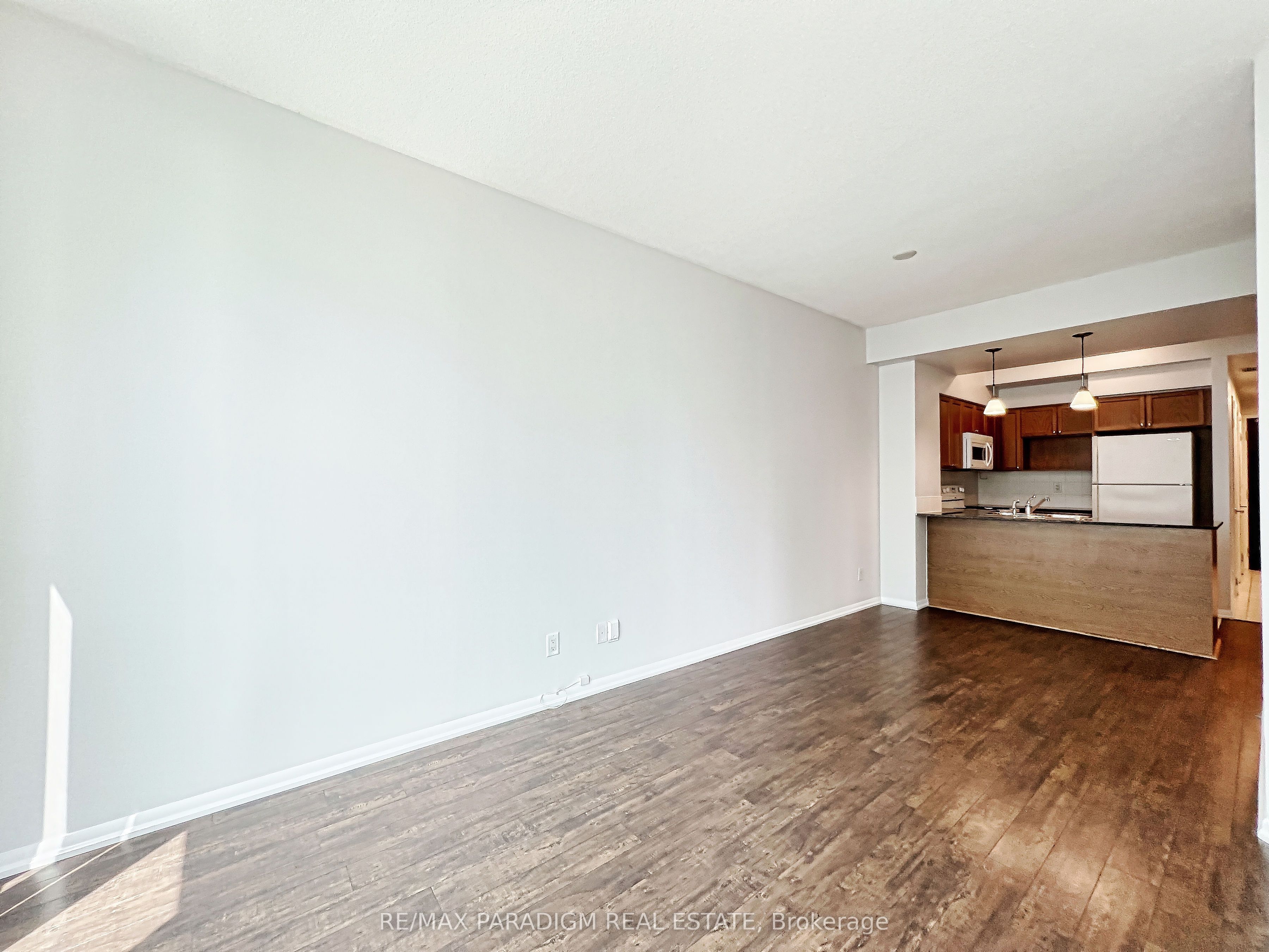 18 Yonge Street 3713 Property Photo 21