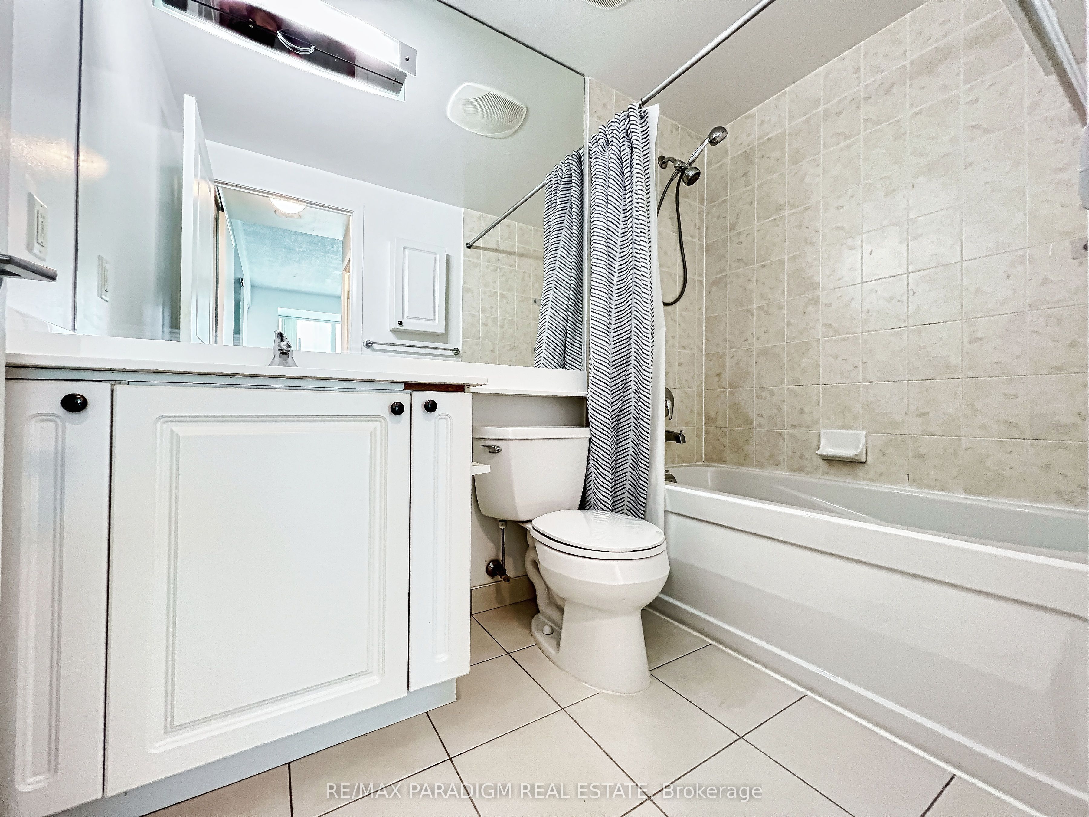 18 Yonge Street 3713 Property Photo 28