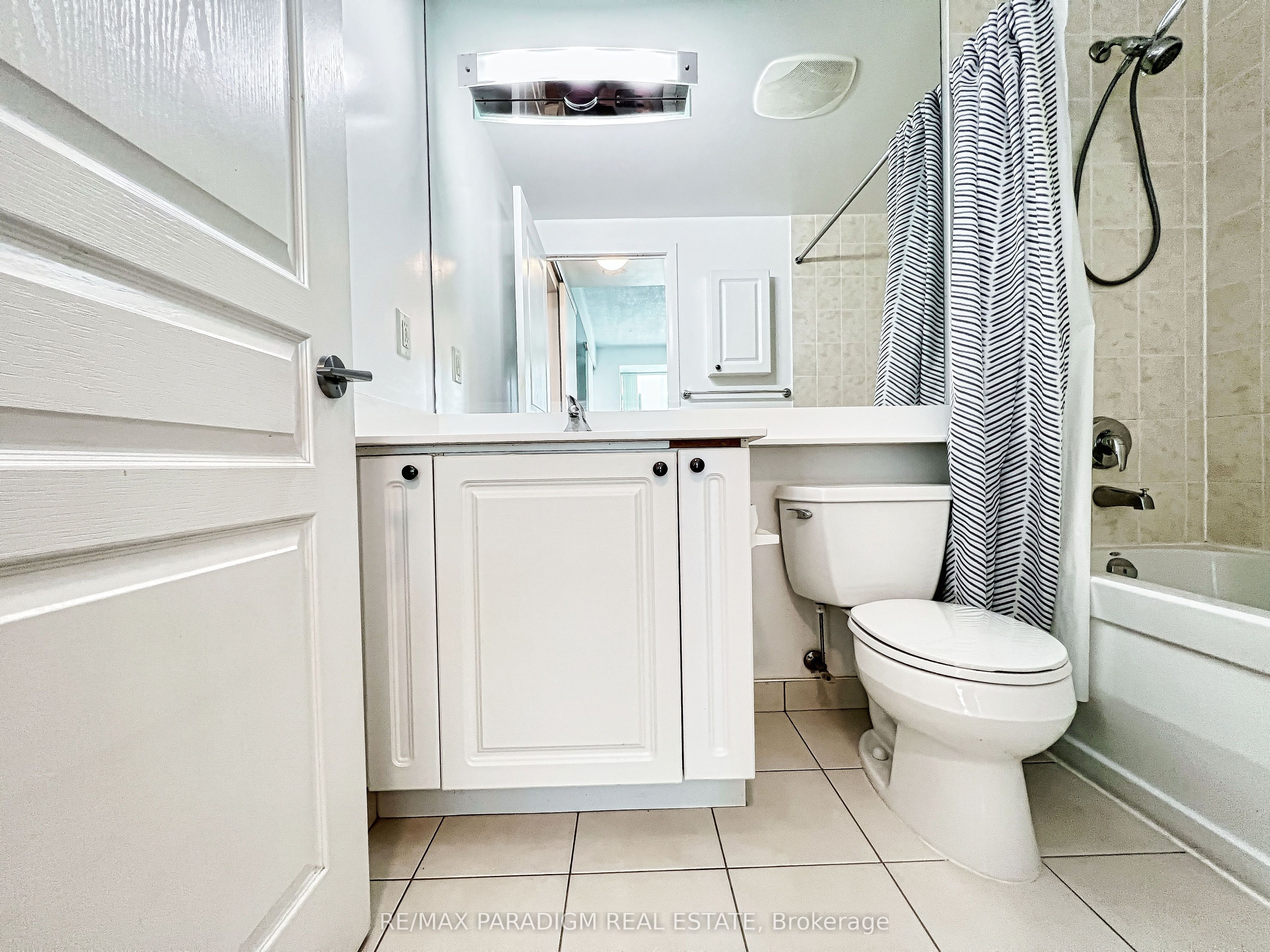 18 Yonge Street 3713 Property Photo 29