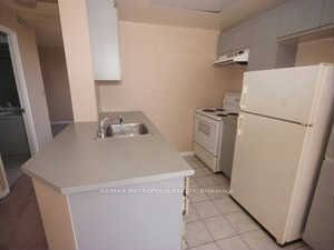 7 Concorde Place 1604 Property Photo 8