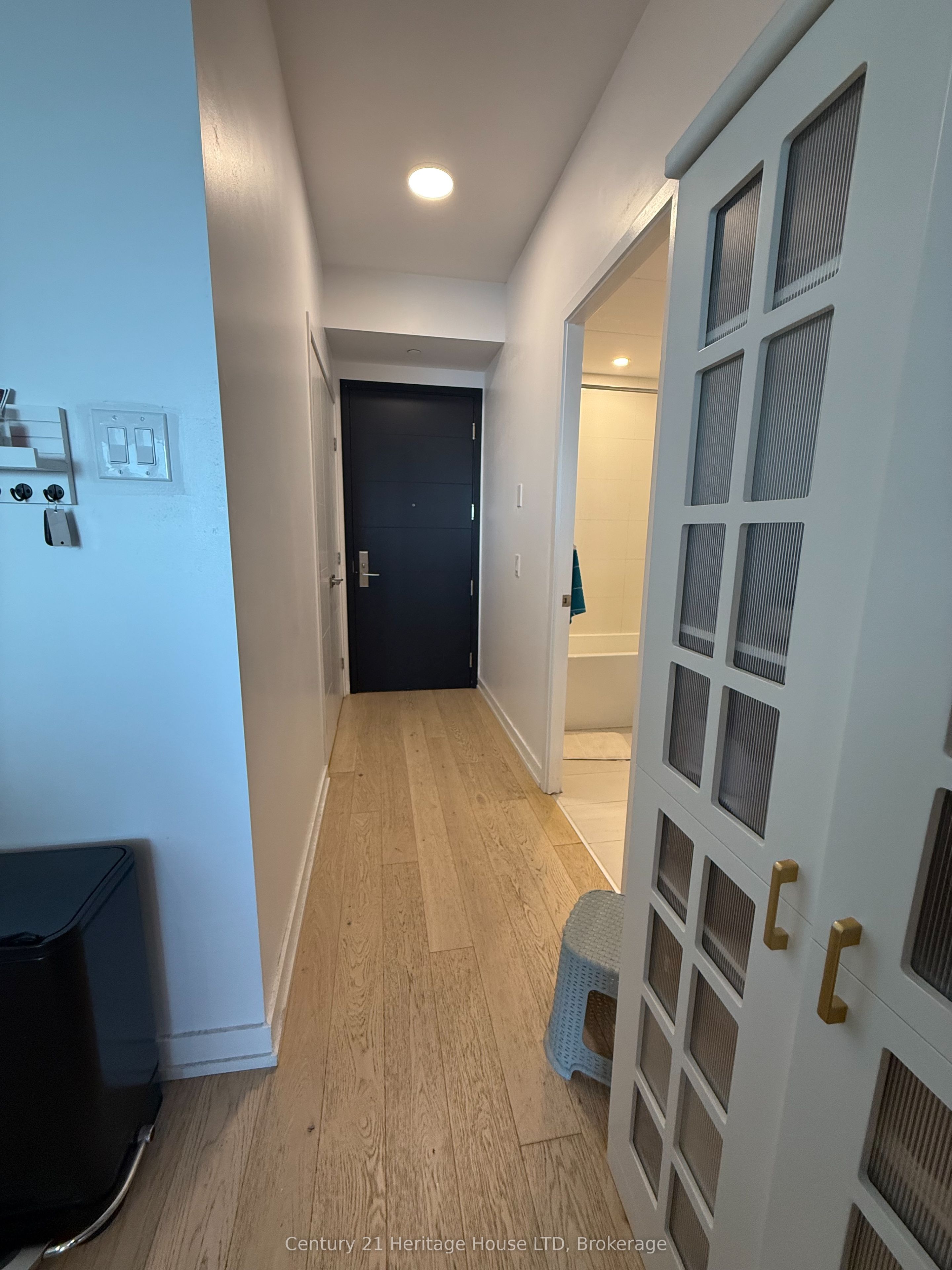 488 University Avenue 4403 Property Photo 1