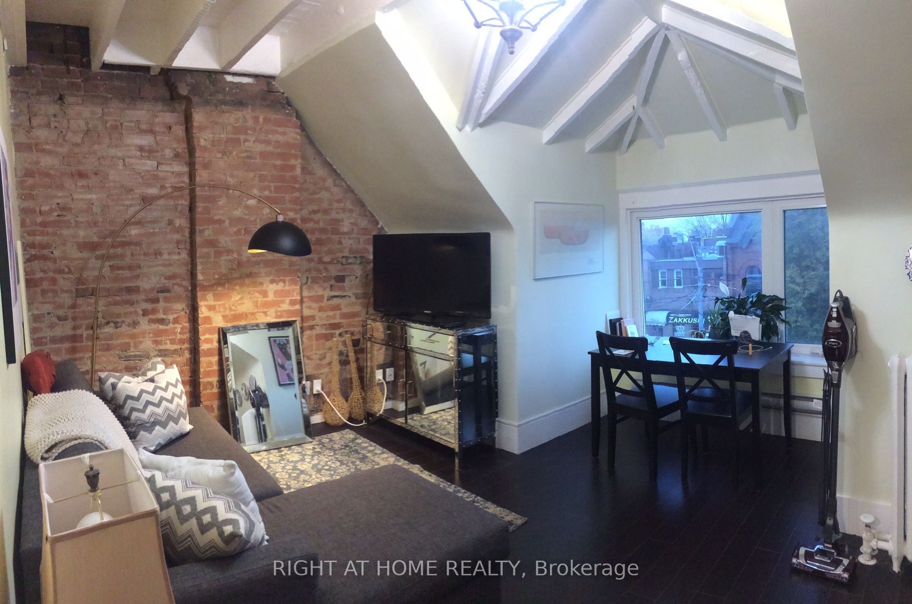 194a Carlton Street Property Photo 15