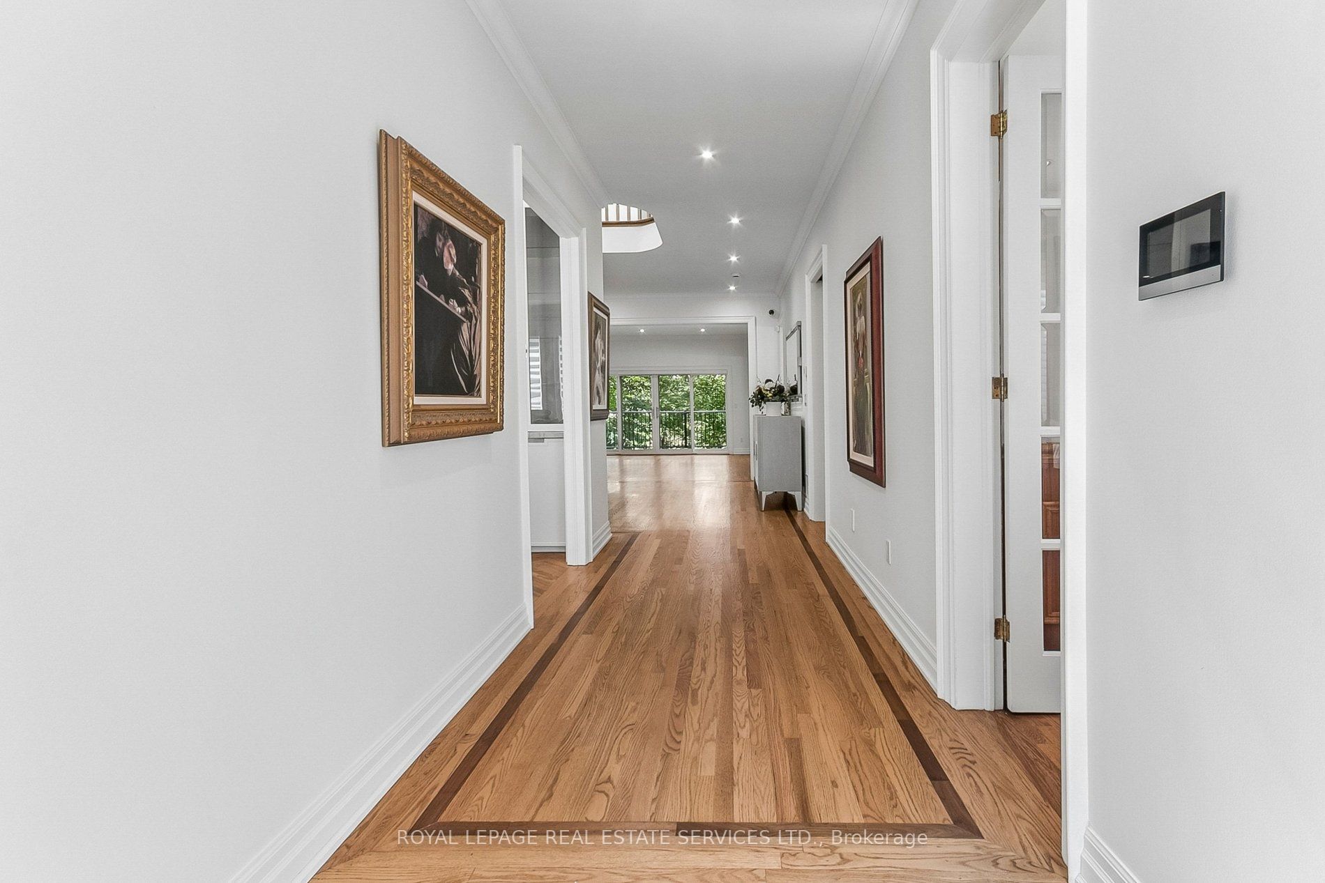 42 Rykert Crescent Property Photo 2