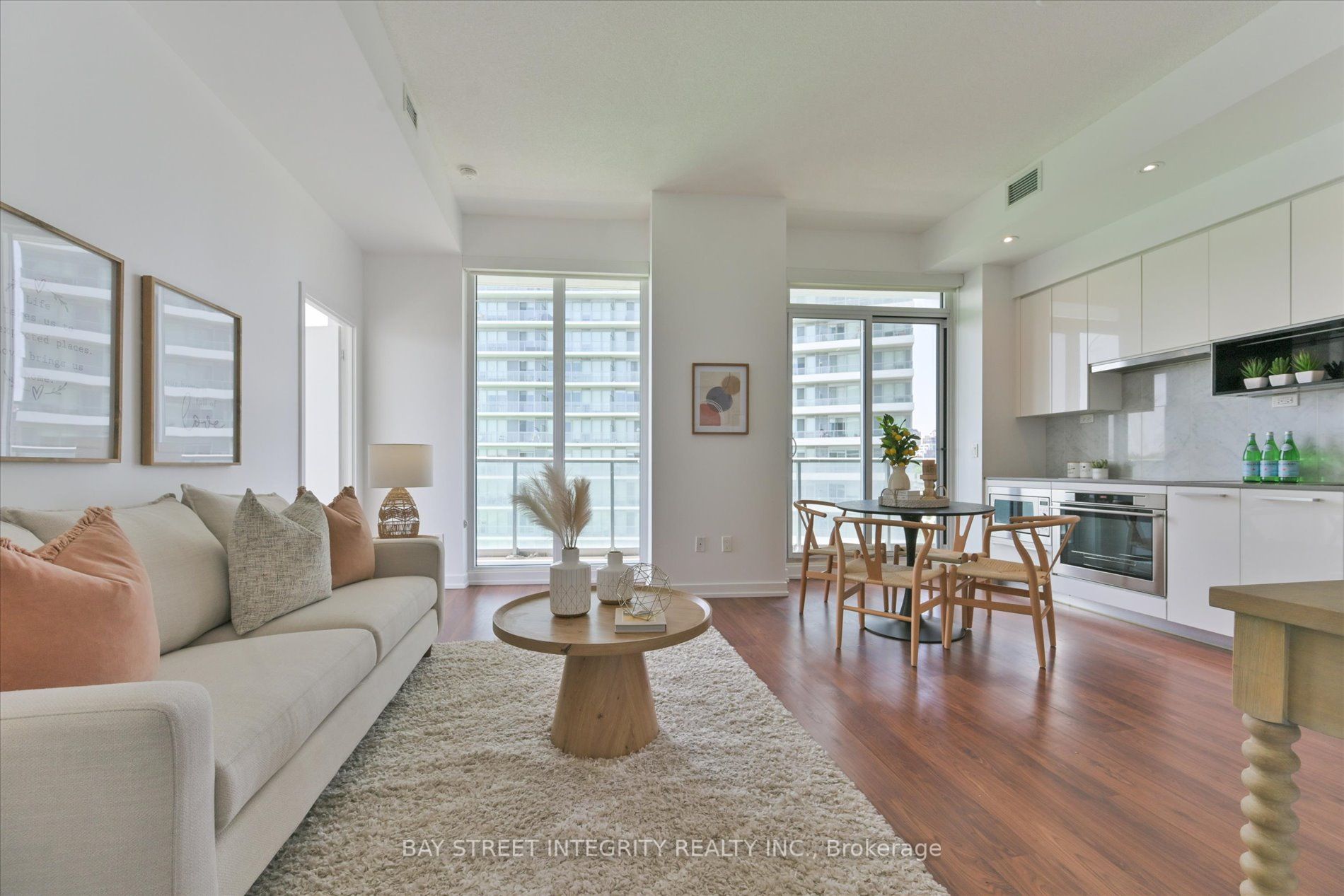 117 Mcmahon Drive 903 Property Photo 4