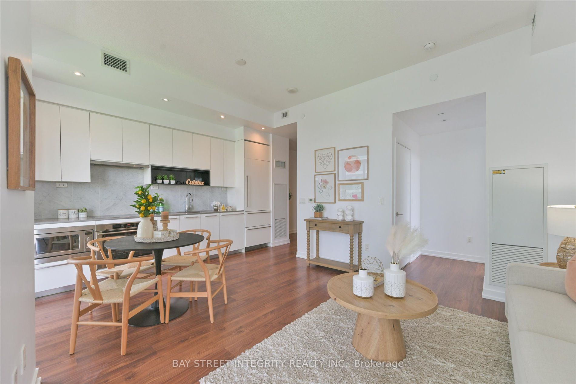 117 Mcmahon Drive 903 Property Photo 6