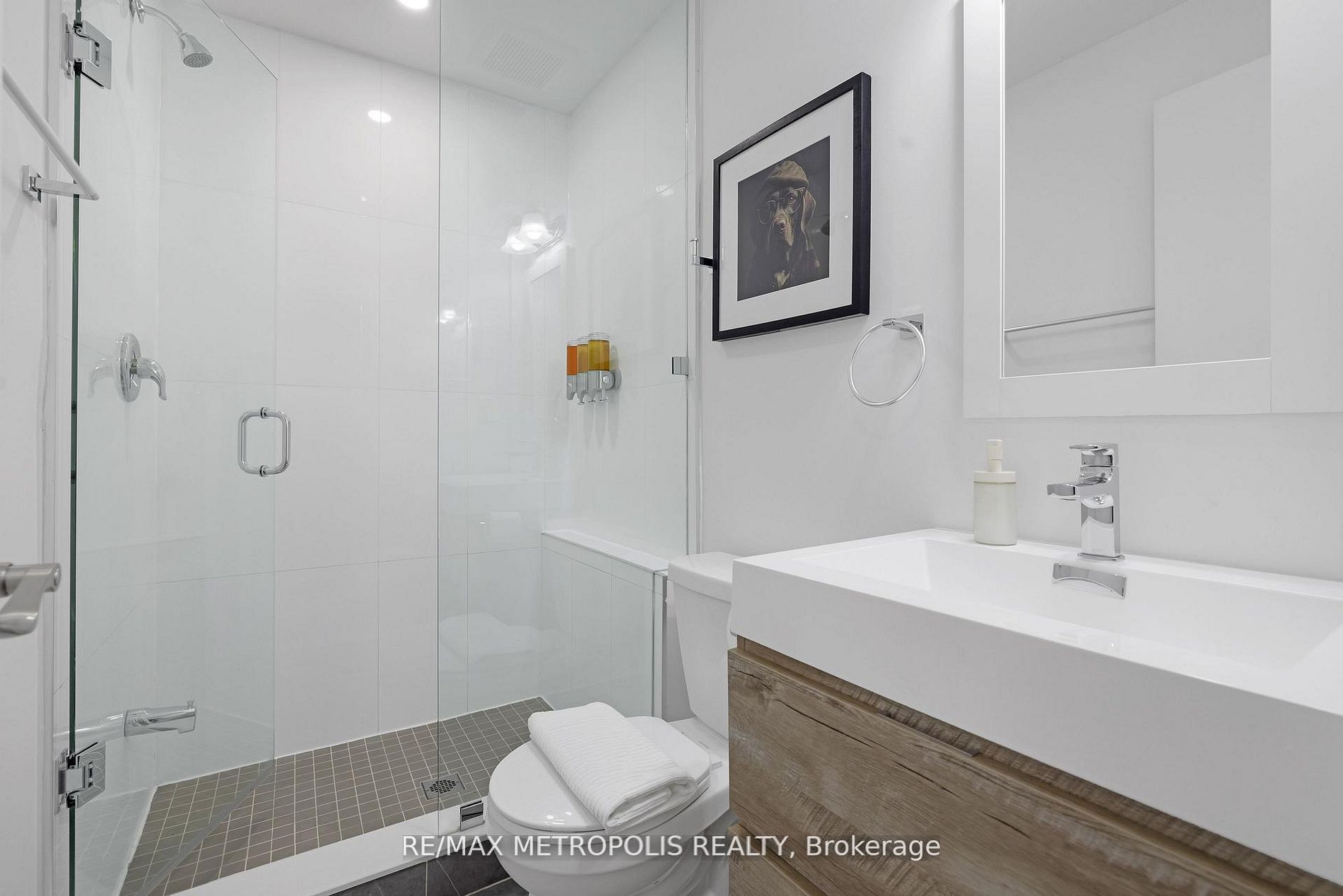 447 - 449 Lansdowne Avenue Property Photo 41