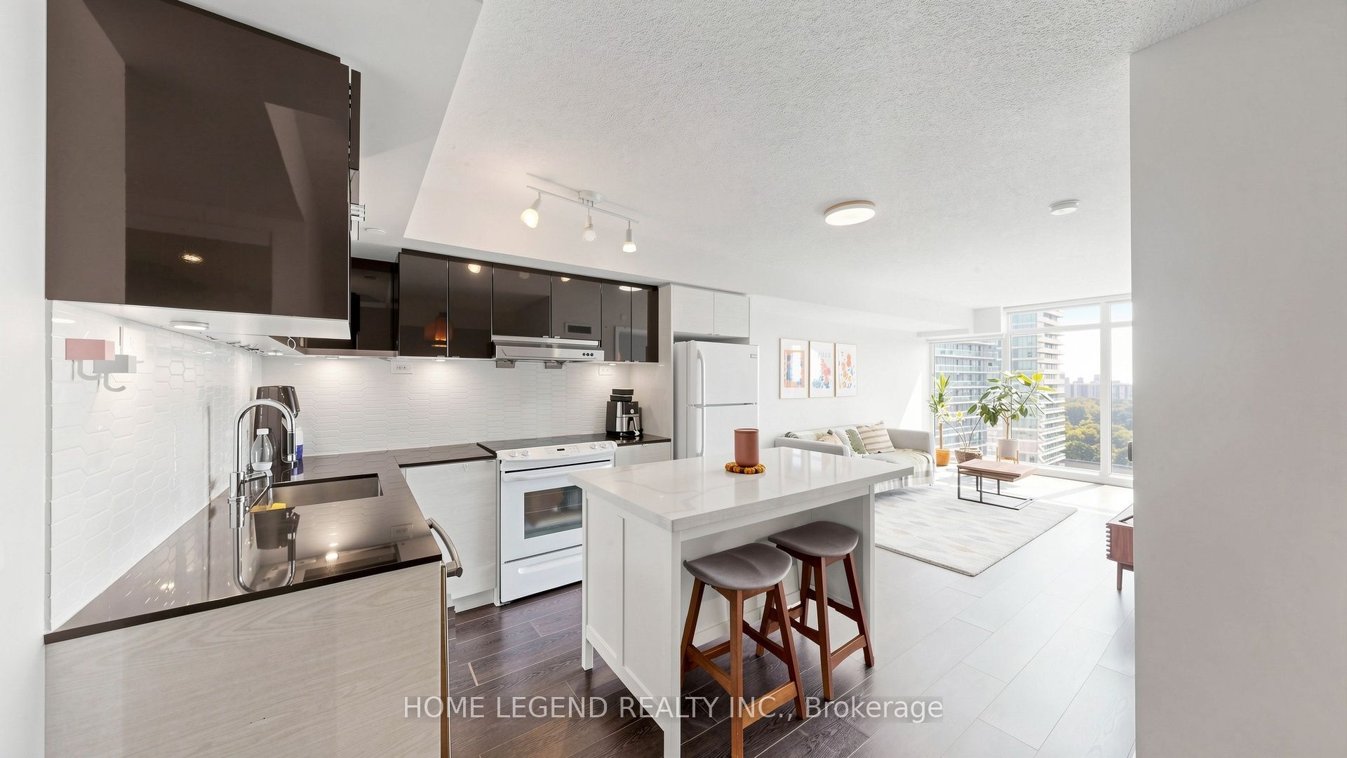 72 Esther Shiner Boulevard 2205 Property Photo 16