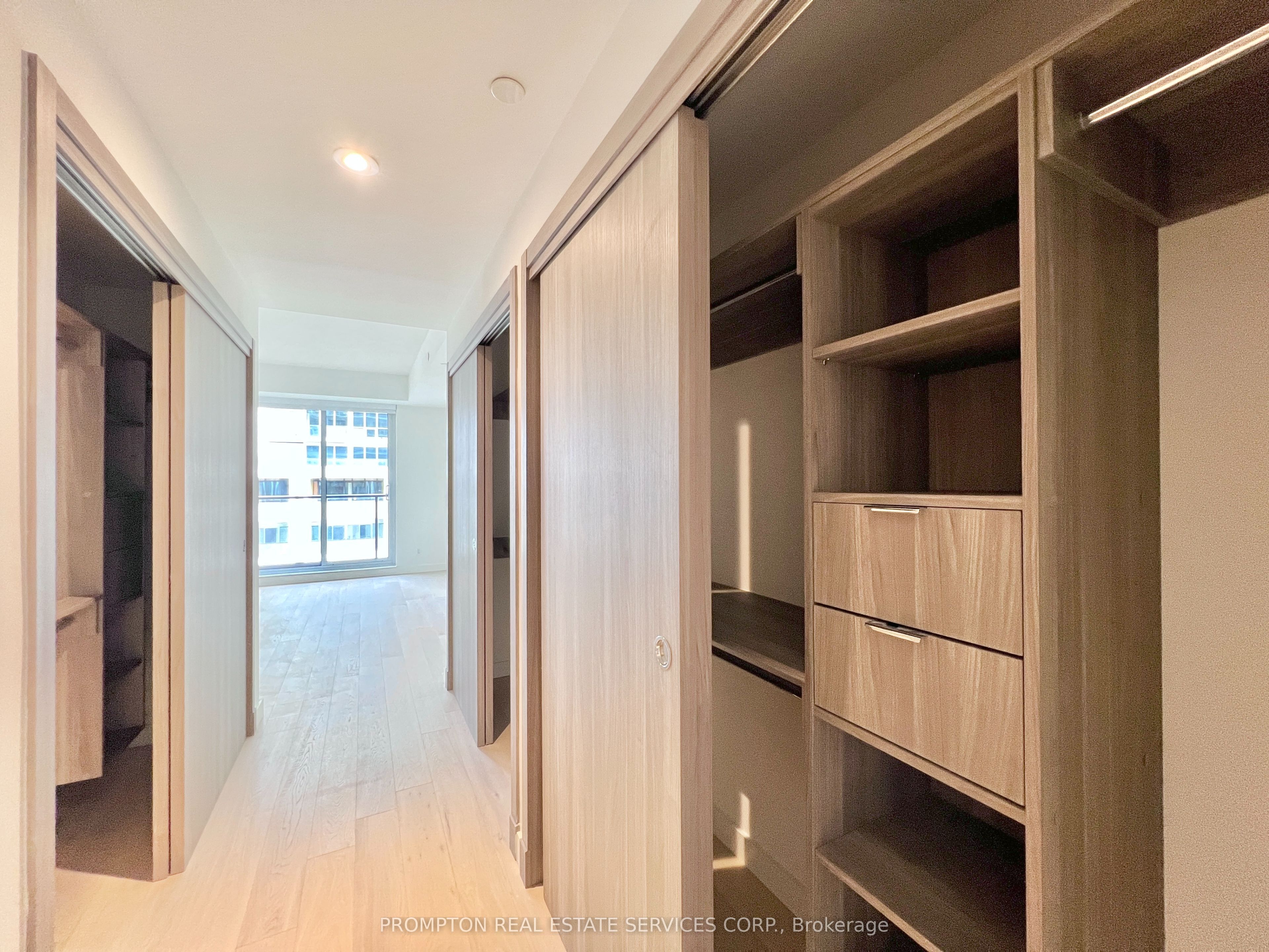 27 Mcmahon Drive V316 Property Photo 16