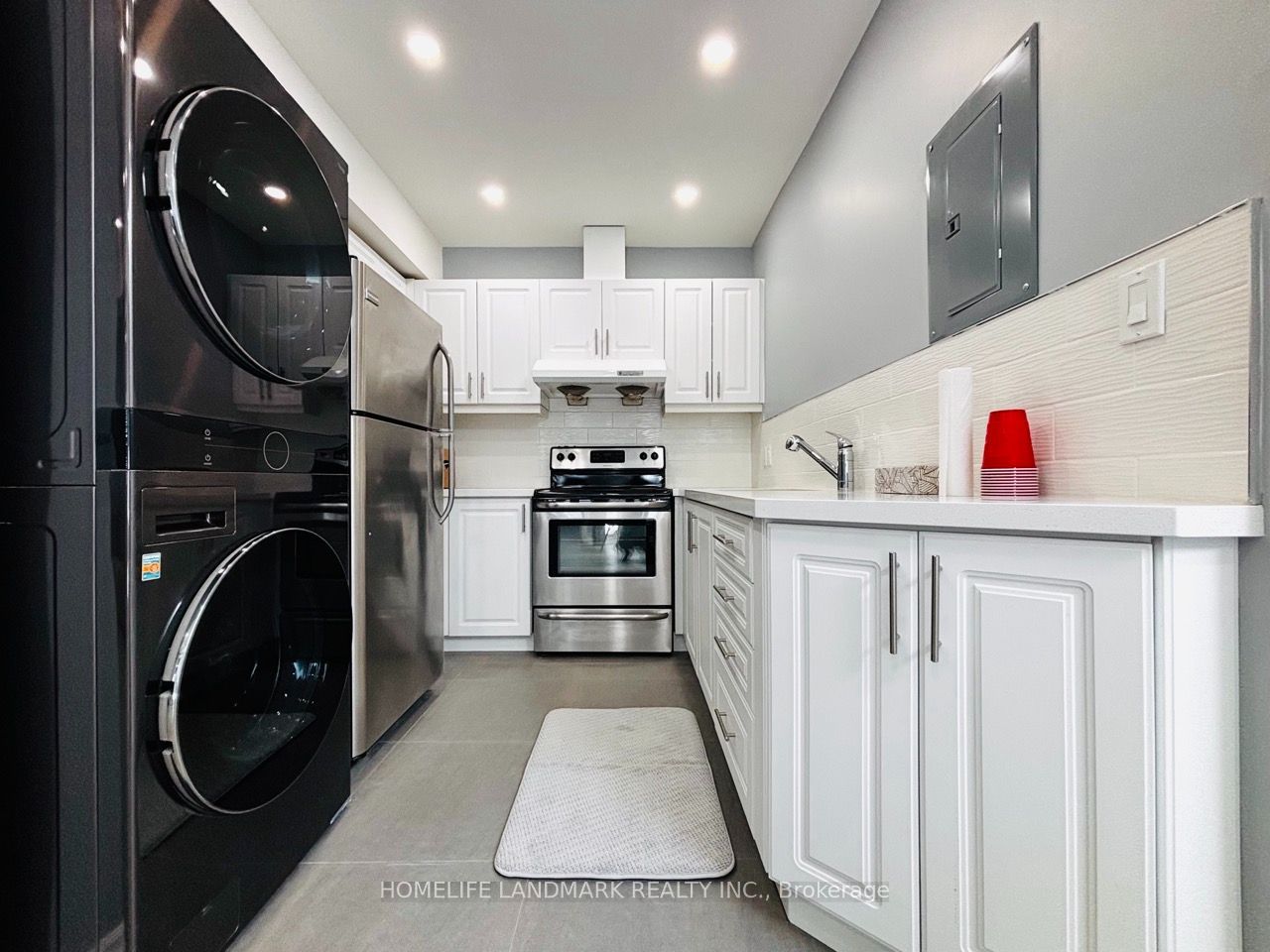 3229 Yonge Street Unit 1 Property Photo 10