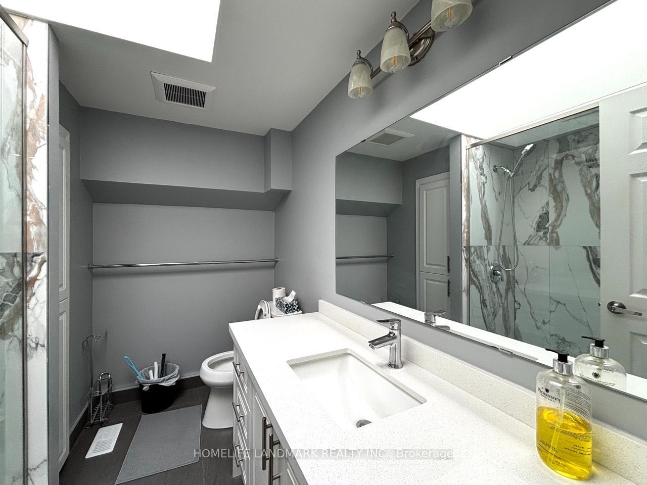 3229 Yonge Street Unit 1 Property Photo 16
