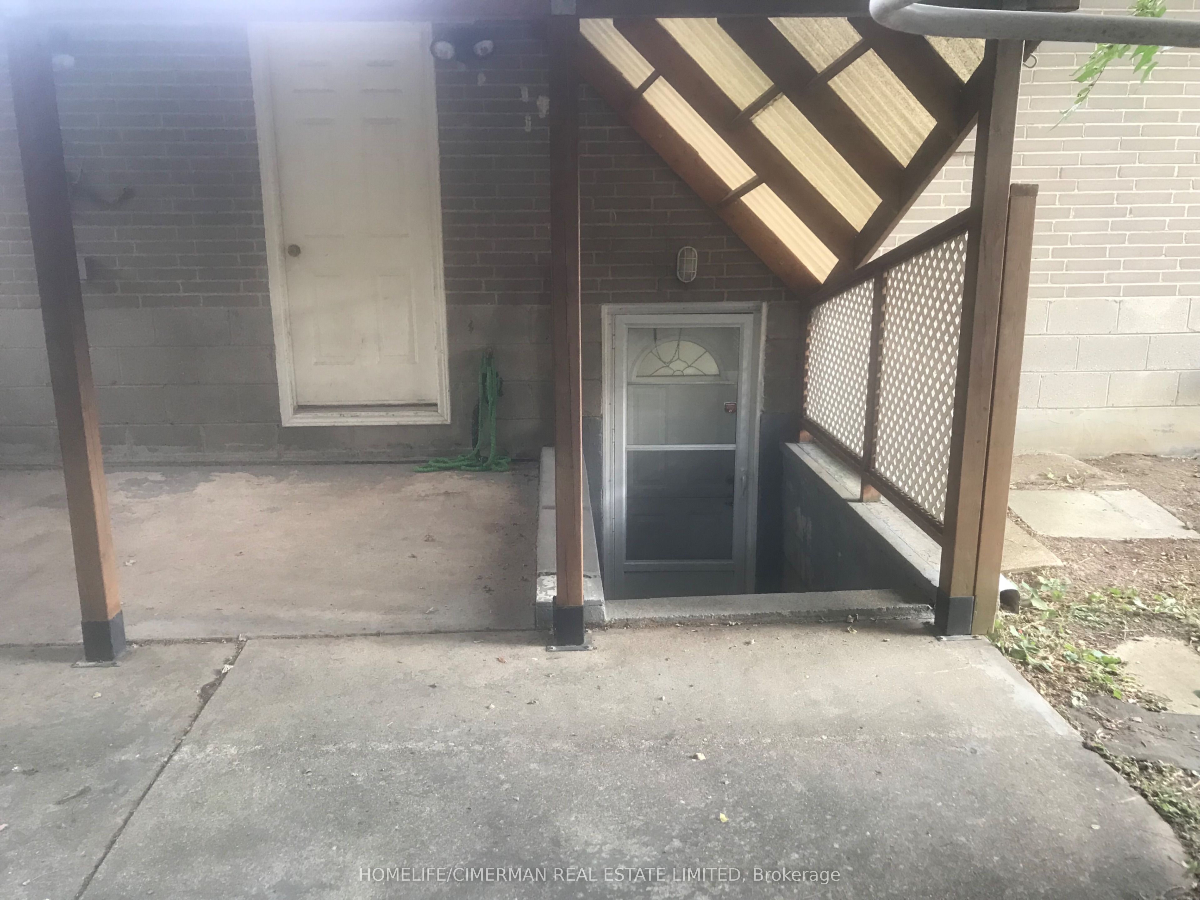 106 Holcolm Road Basement Property Photo 6