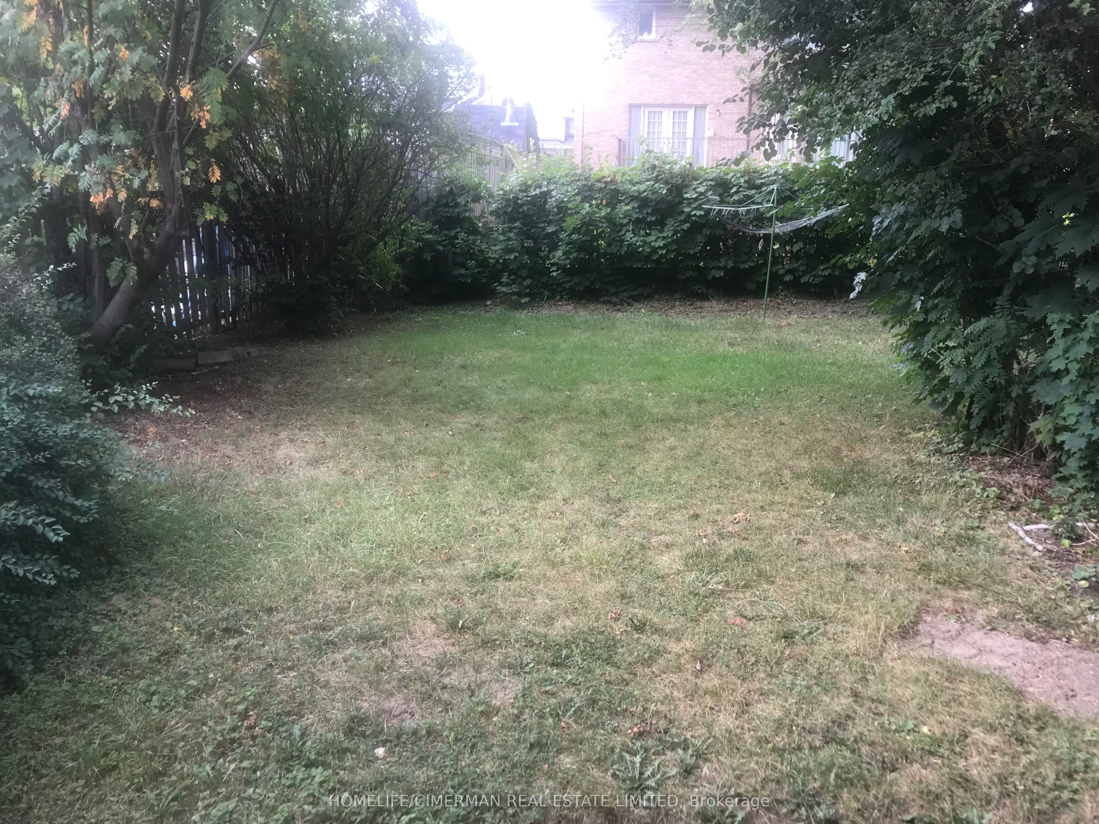 106 Holcolm Road Basement Property Photo 7