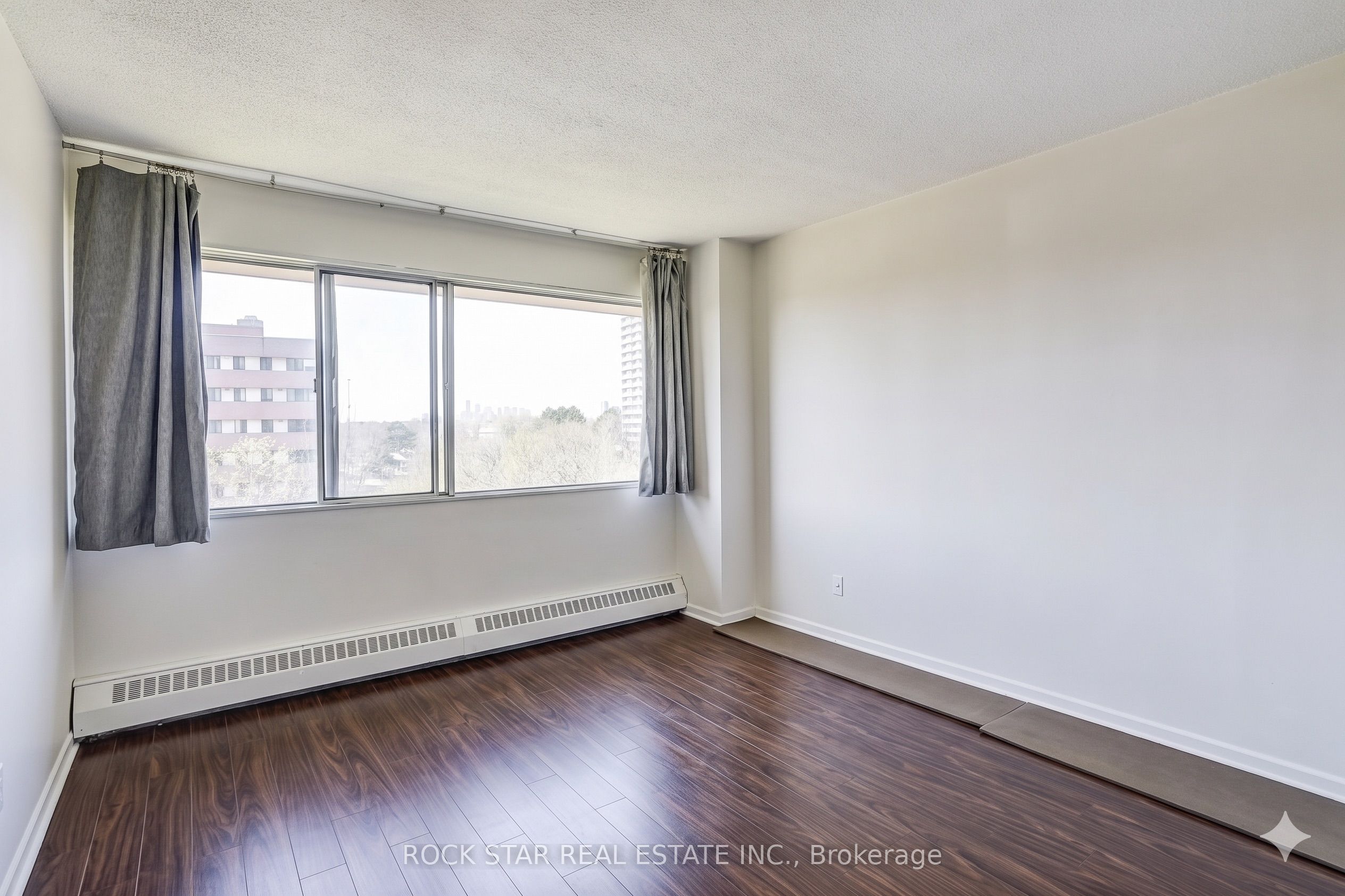 10 Sunny Glenway 708 Property Photo 20
