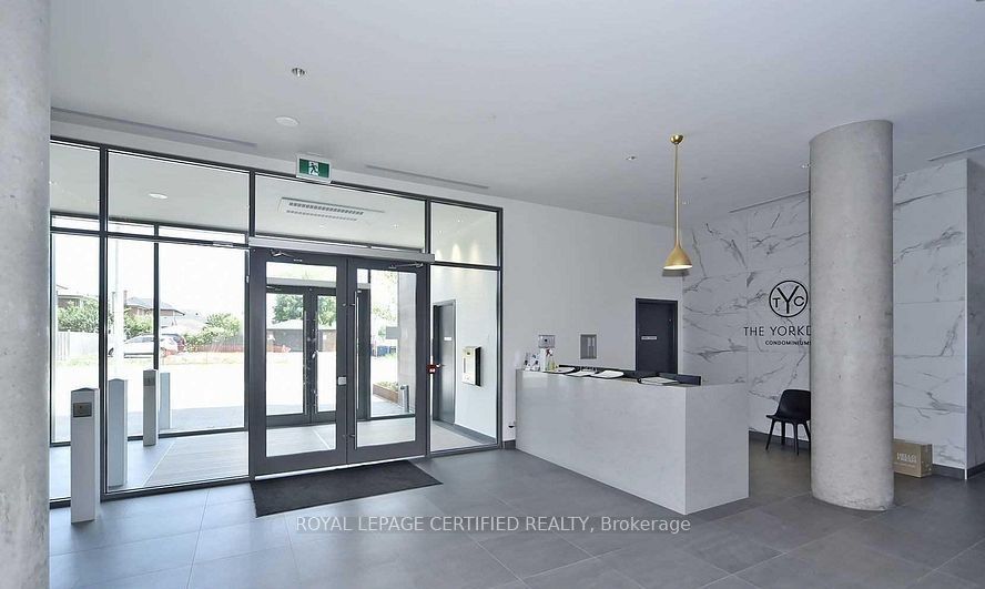 120 Varna Drive 1407 Property Photo 3