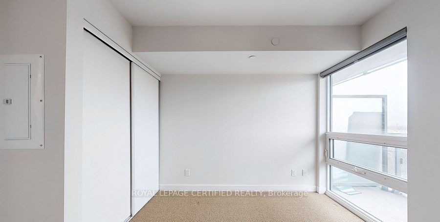 120 Varna Drive 1407 Property Photo 15