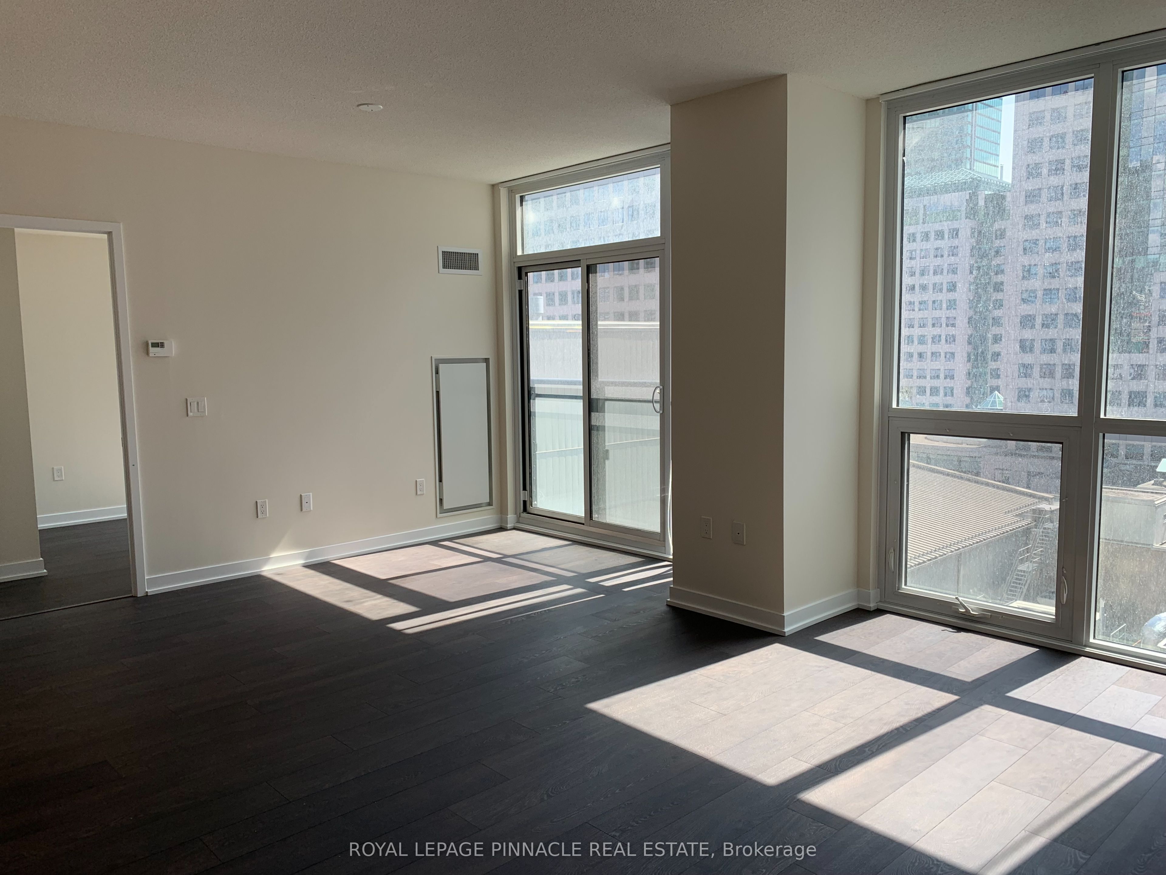 99 John Street 903 Property Photo 22