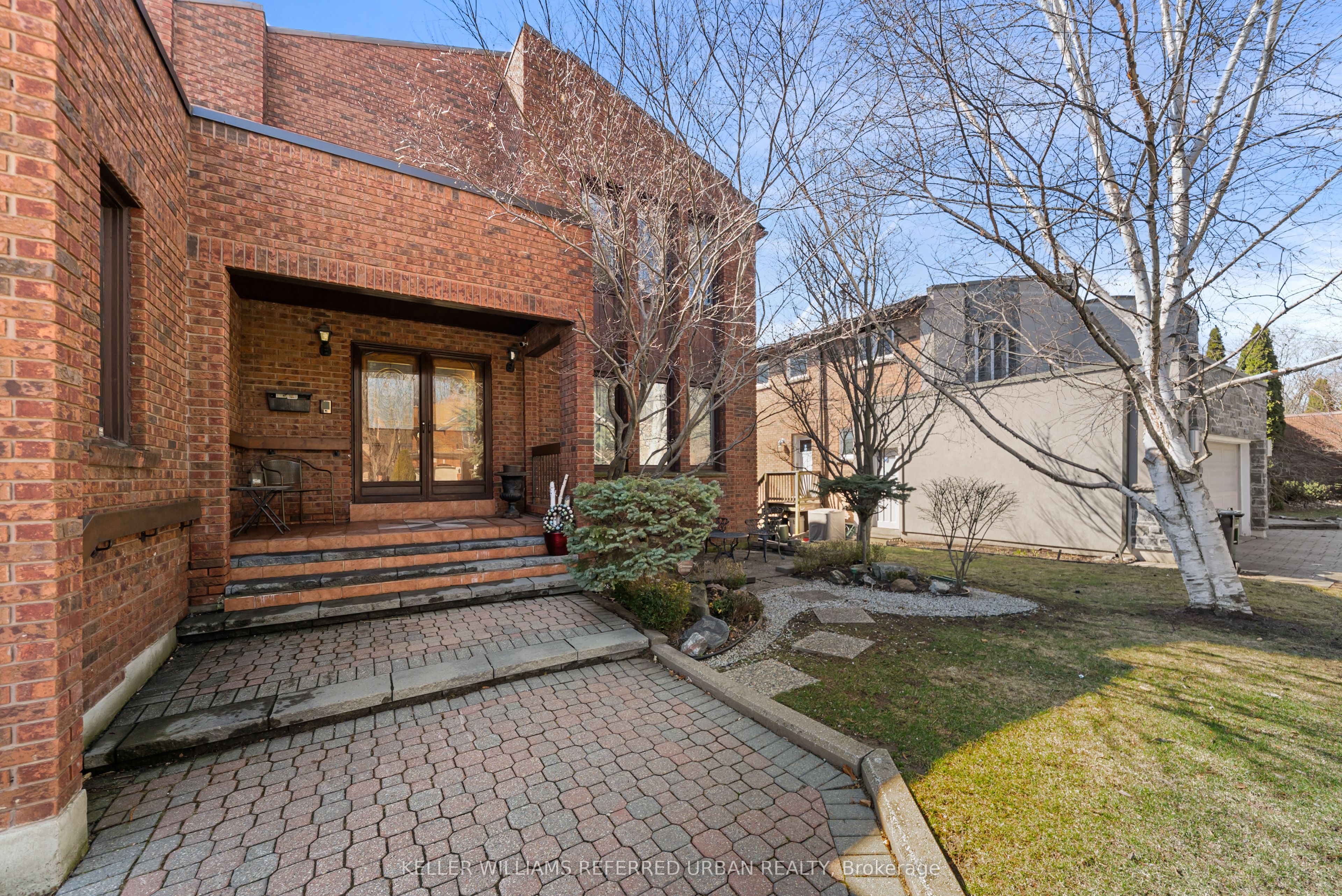 73 Garnier Court Property Photo 3