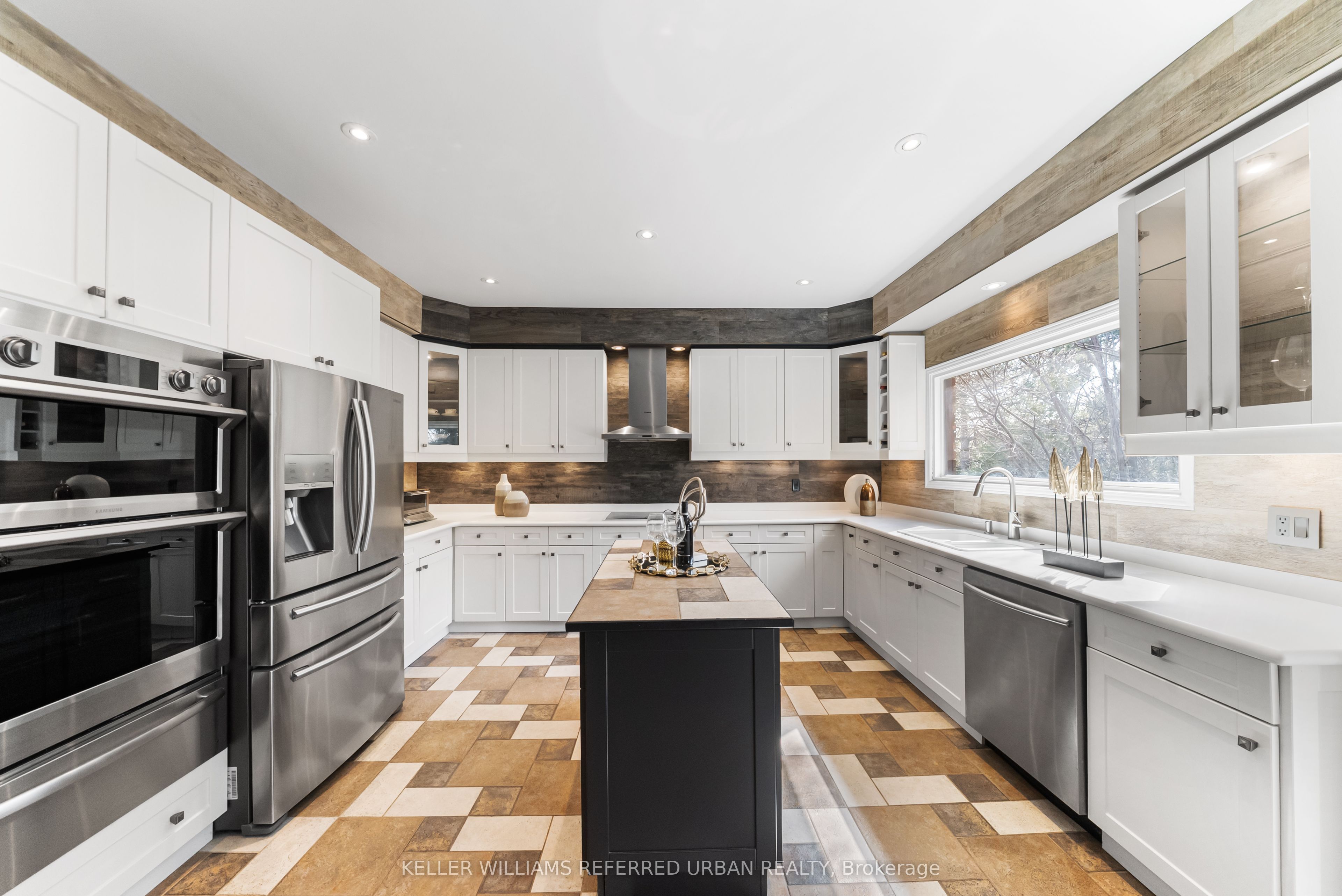 73 Garnier Court Property Photo 10