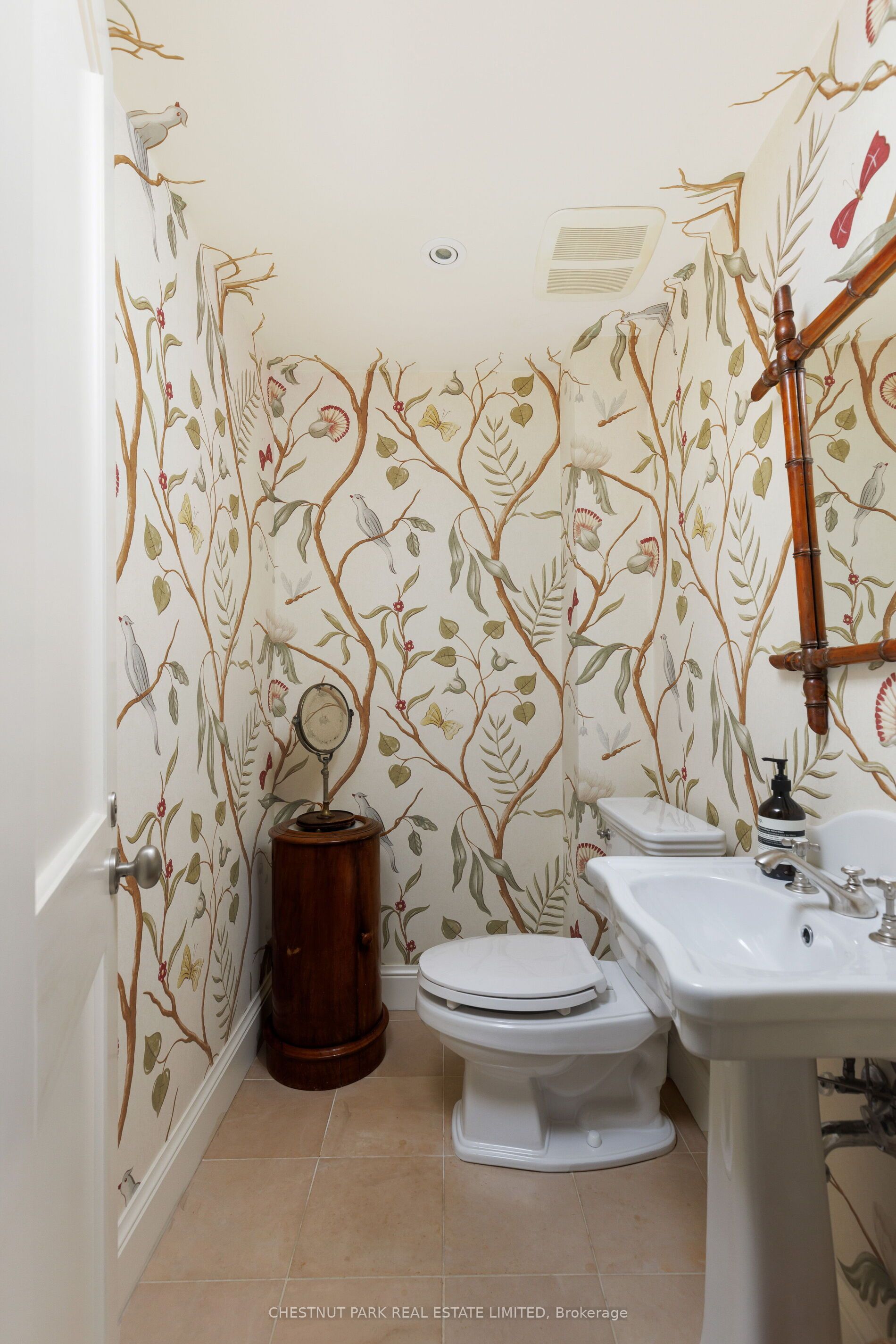 94 Crescent Road Th6 Property Photo 29