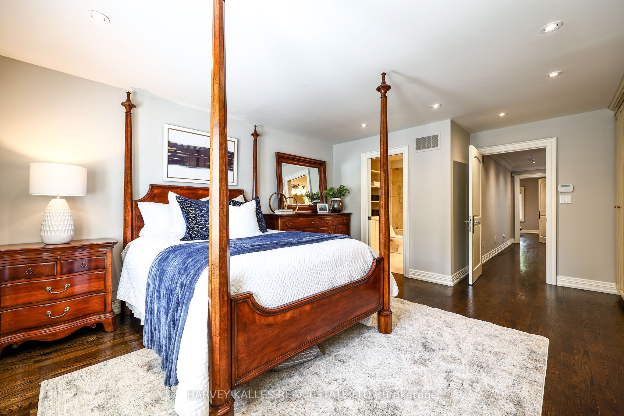 599 Woburn Avenue Property Photo 18