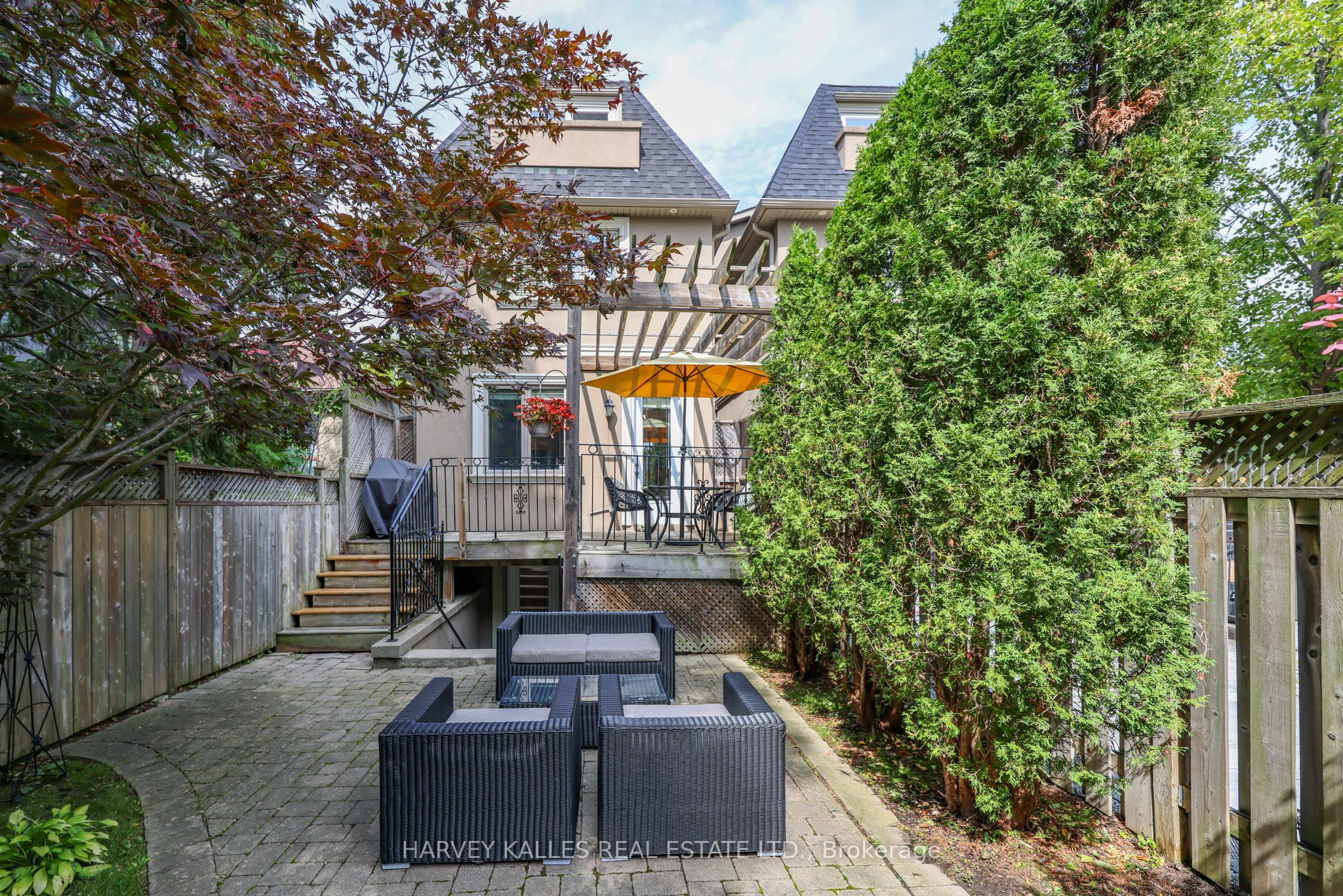 599 Woburn Avenue Property Photo 47