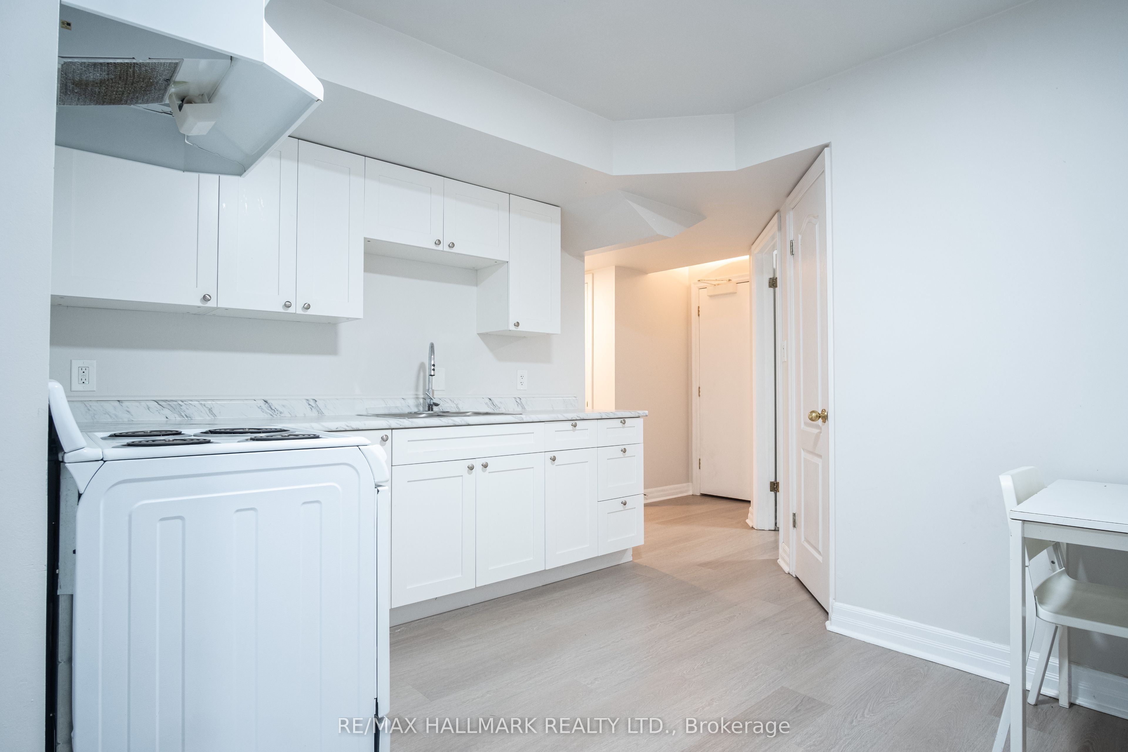 116 Regina Avenue Basement Property Photo 1