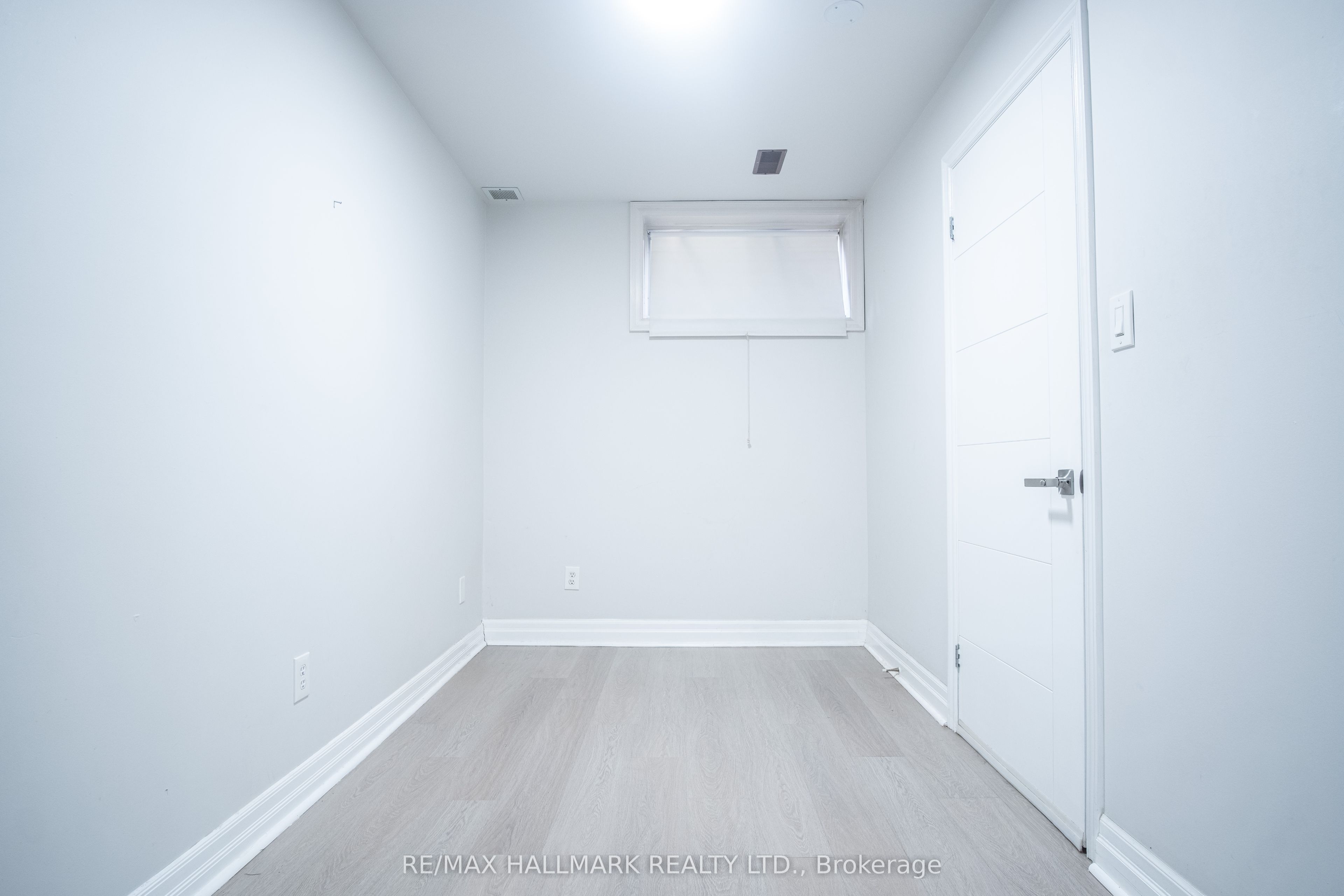116 Regina Avenue Basement Property Photo 4