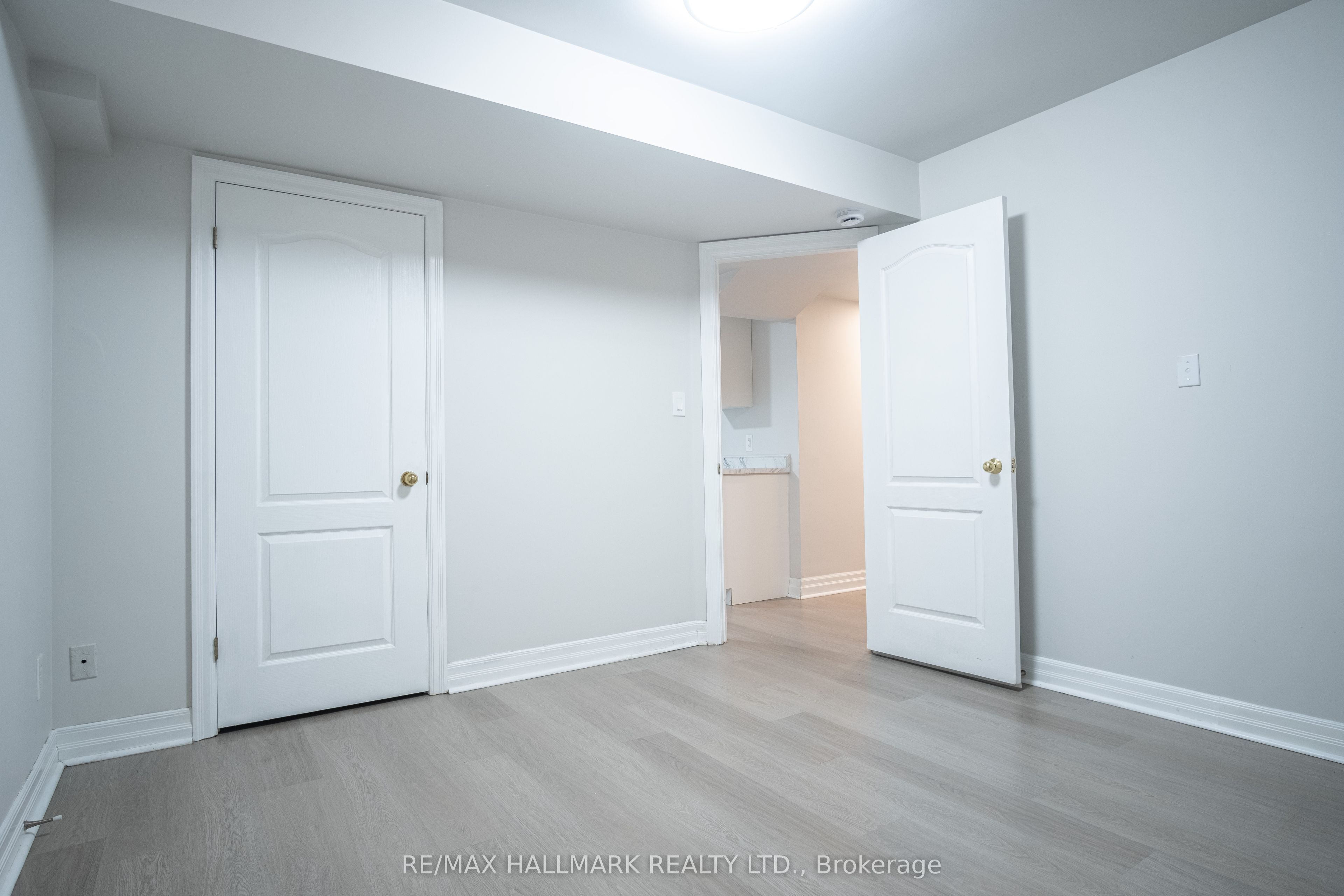 116 Regina Avenue Basement Property Photo 12