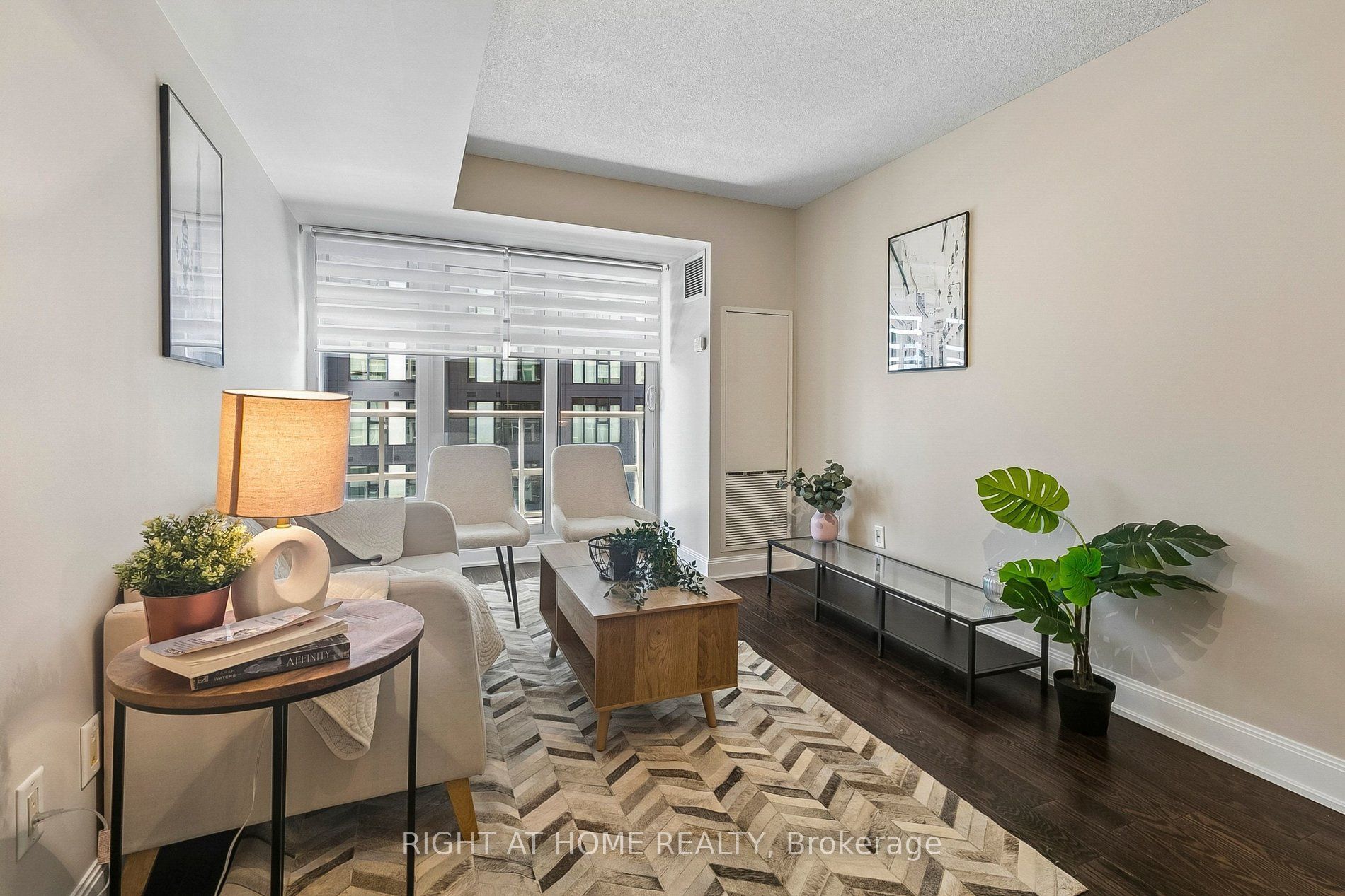 2181 Yonge Street 2804 Property Photo 1