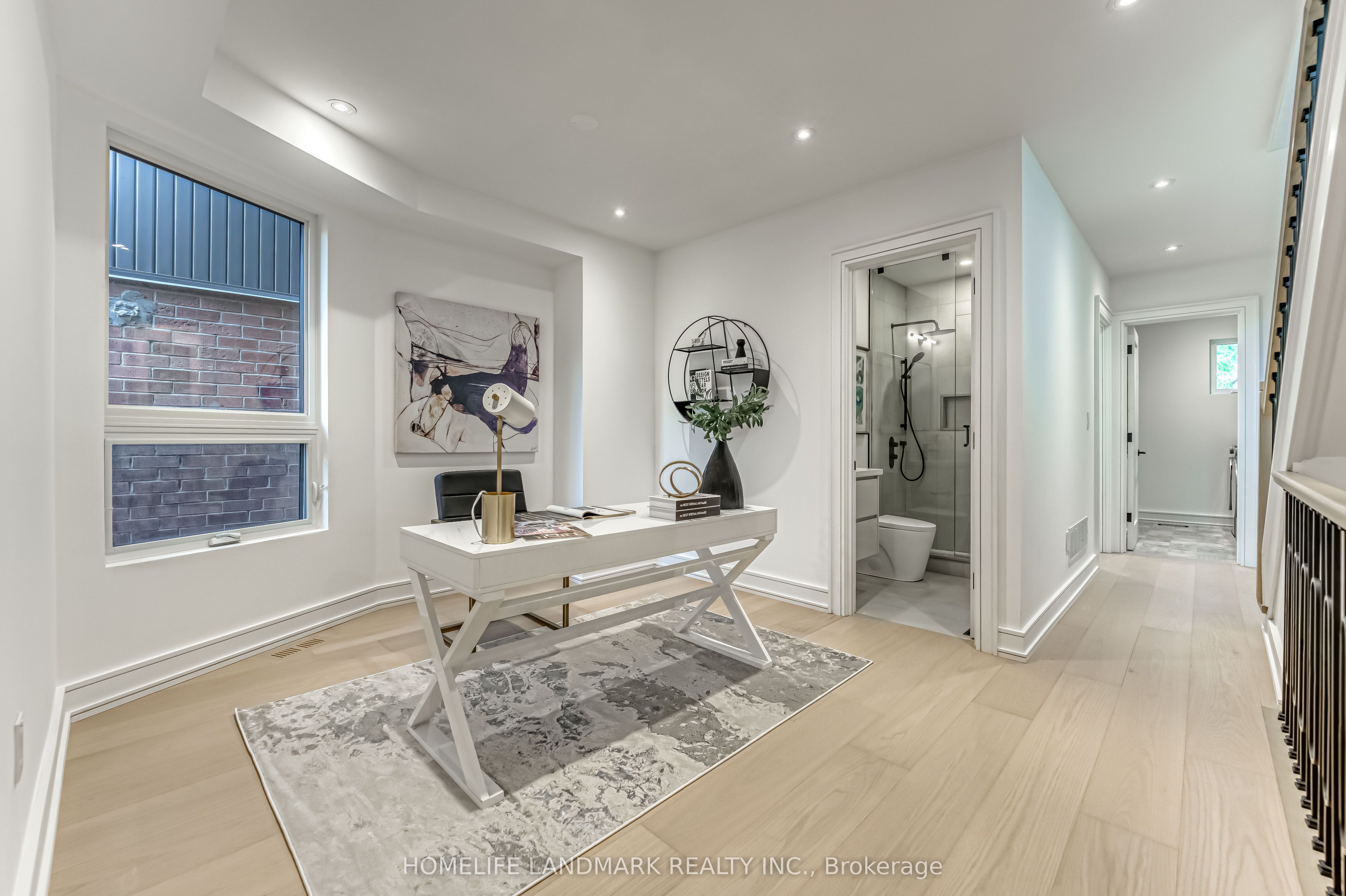 195 Albany Avenue Property Photo 12