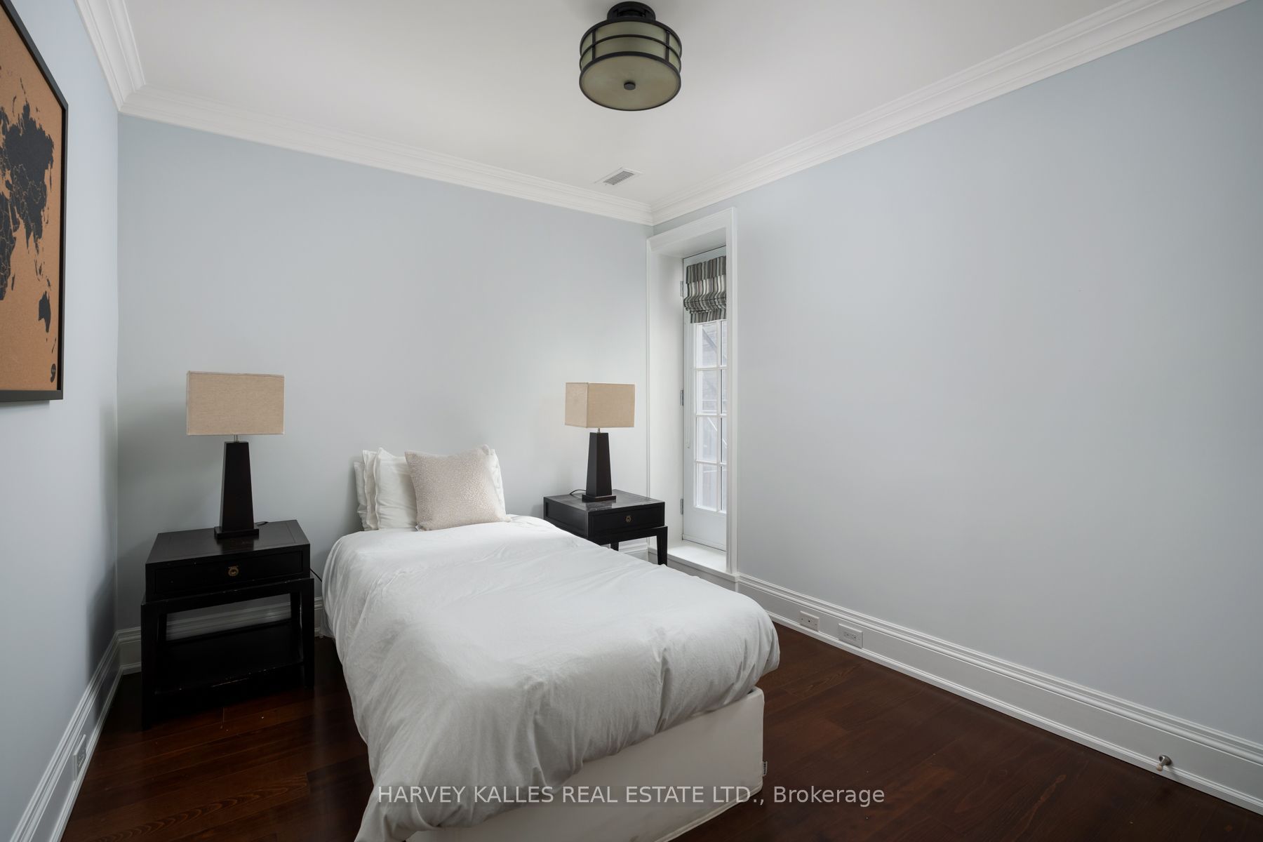 319 Lonsdale Road 2d Property Photo 27