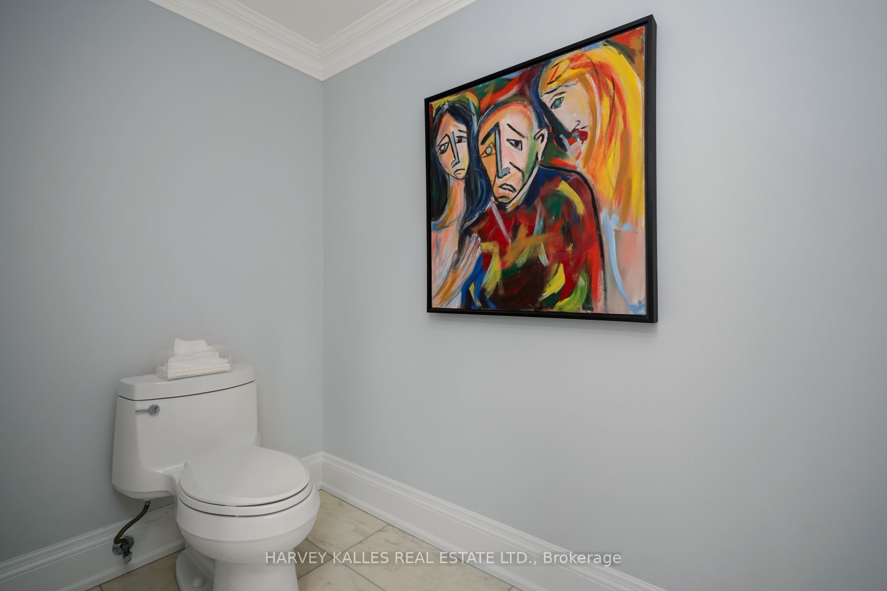 319 Lonsdale Road 2d Property Photo 38