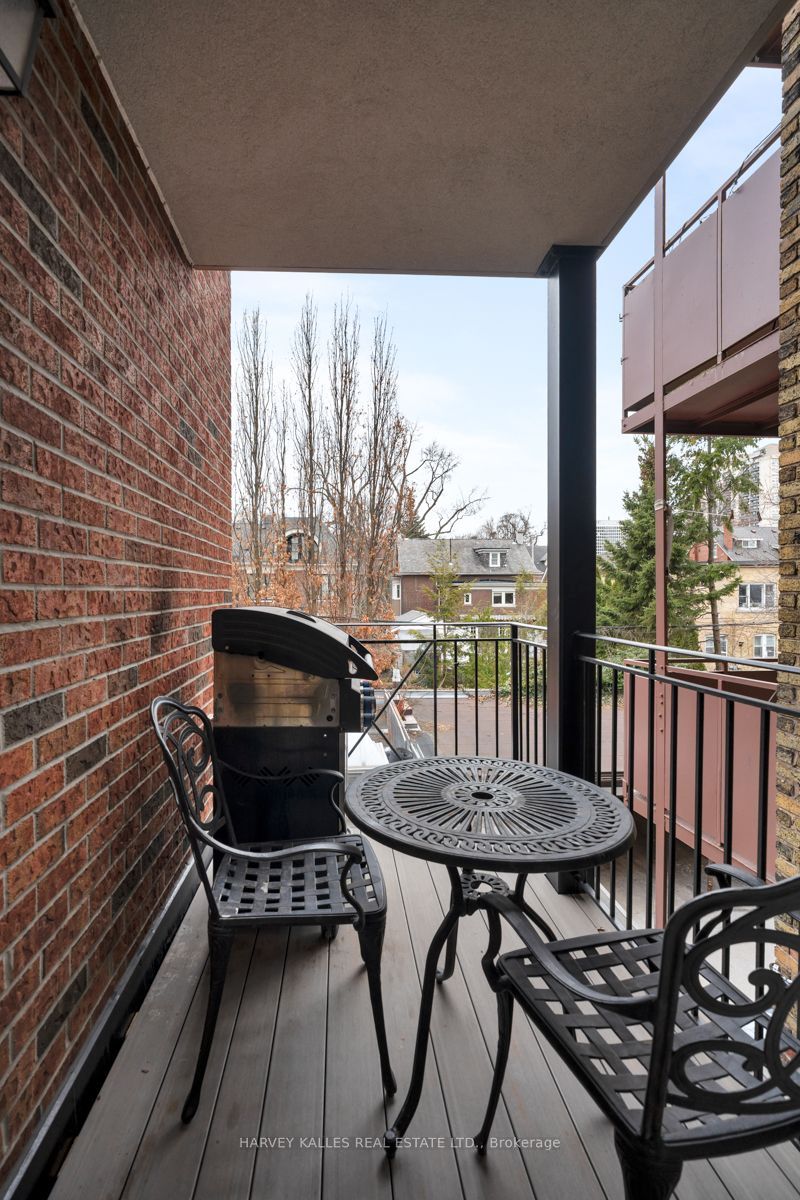 319 Lonsdale Road 2d Property Photo 40